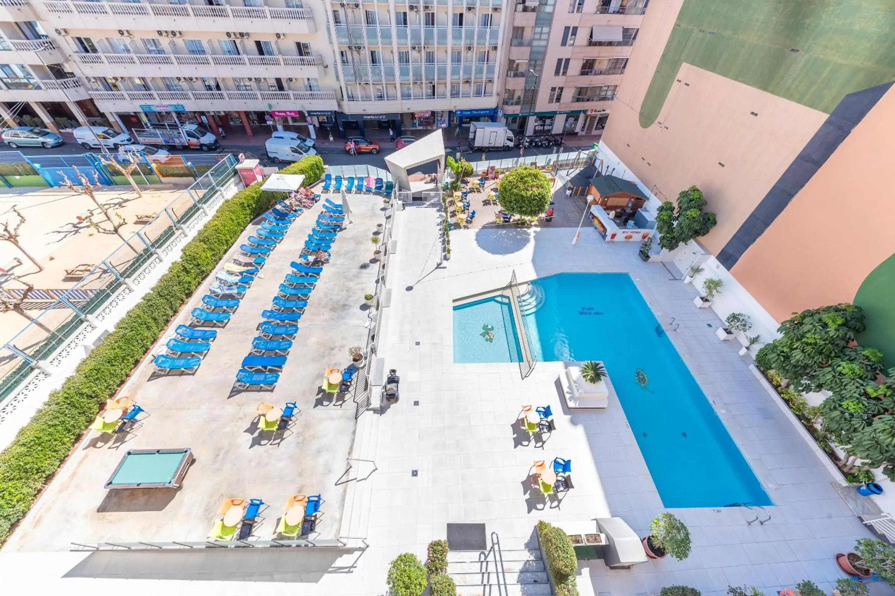 Property building in Port Vista Oro Property building in Port Vista Oro