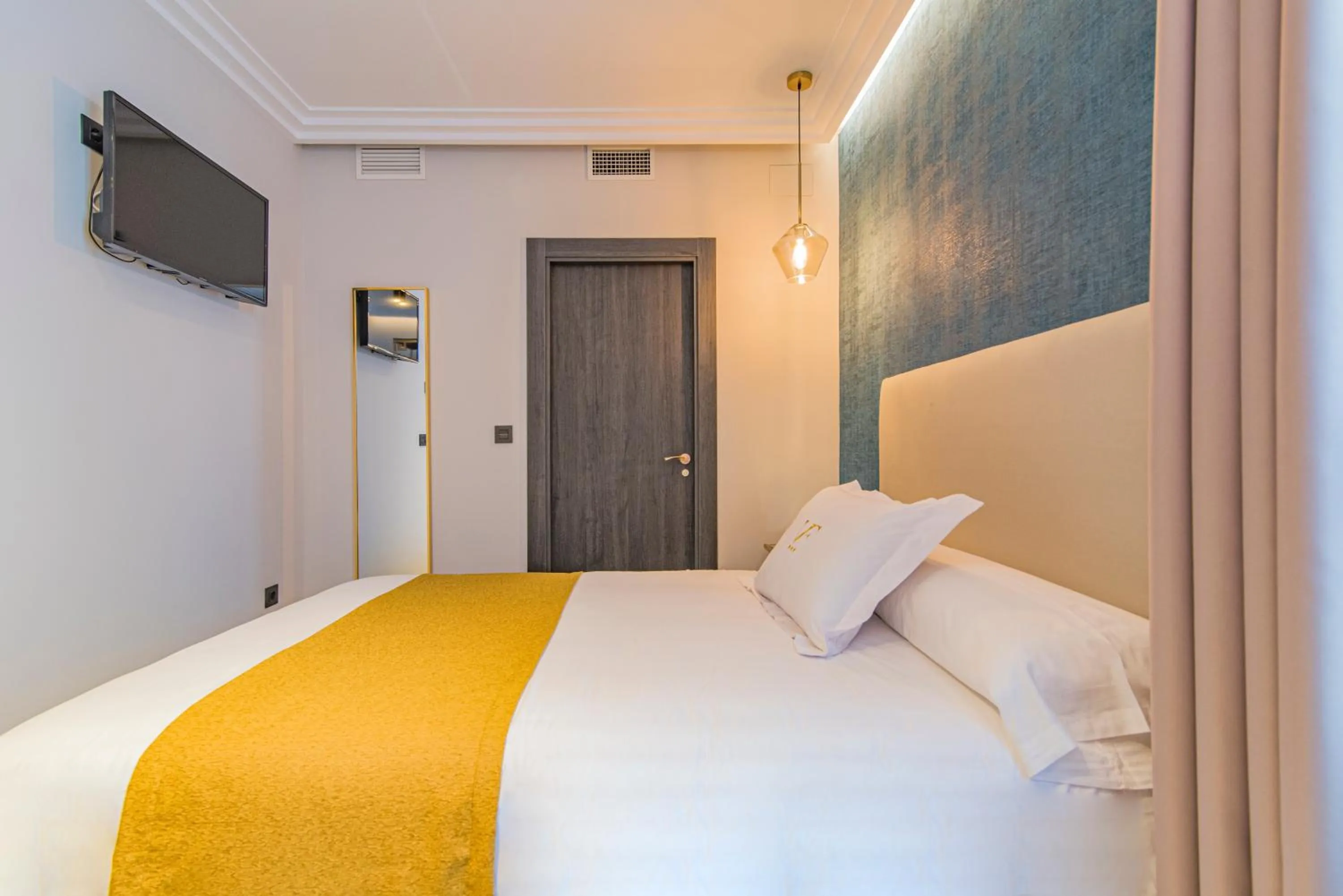 TV and multimedia, Bed in VESCI FAVENTIA