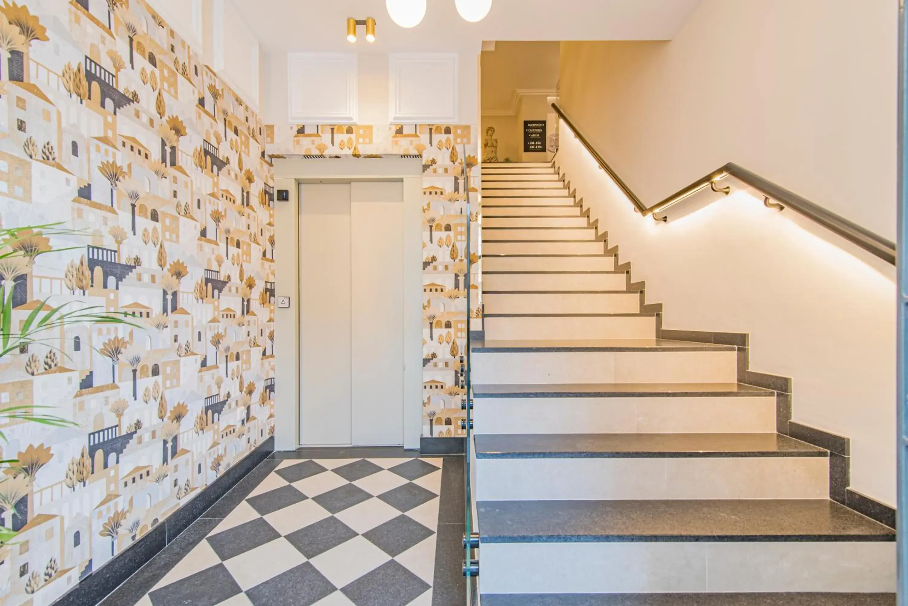 VESCI FAVENTIA VESCI FAVENTIA