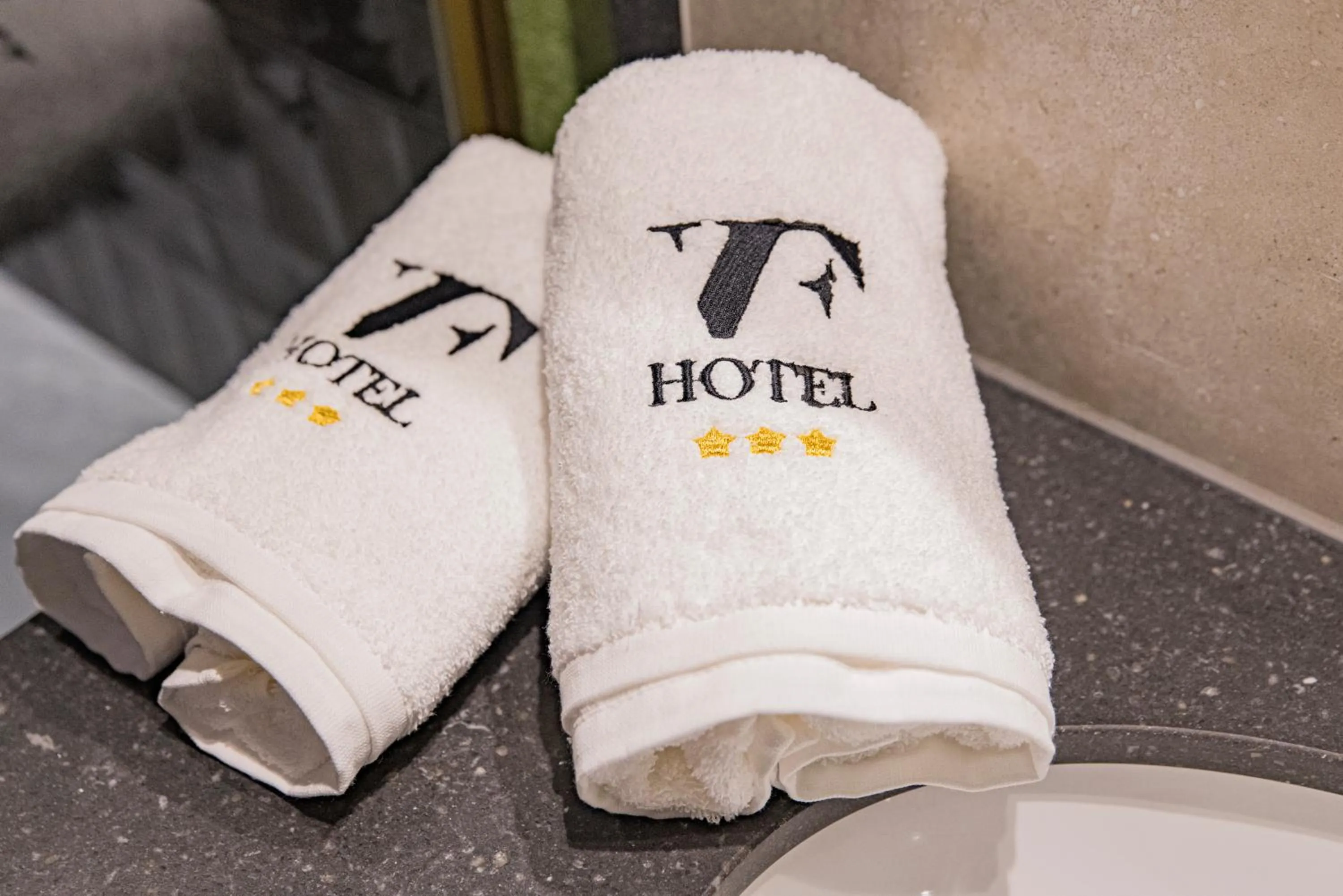 Property logo or sign in VESCI FAVENTIA