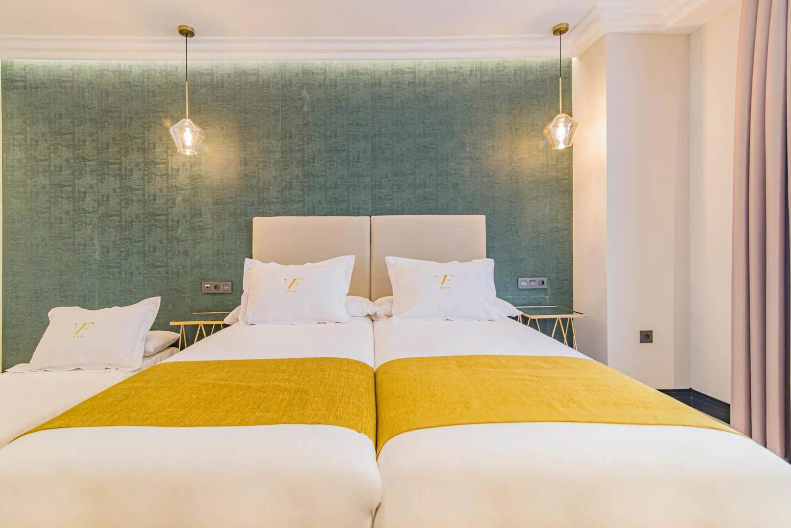 Bed in VESCI FAVENTIA