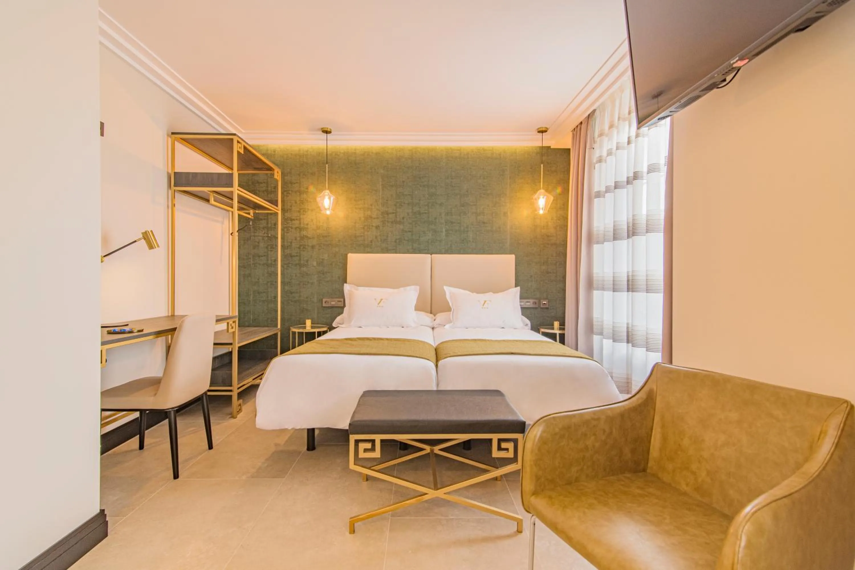 Bed in VESCI FAVENTIA