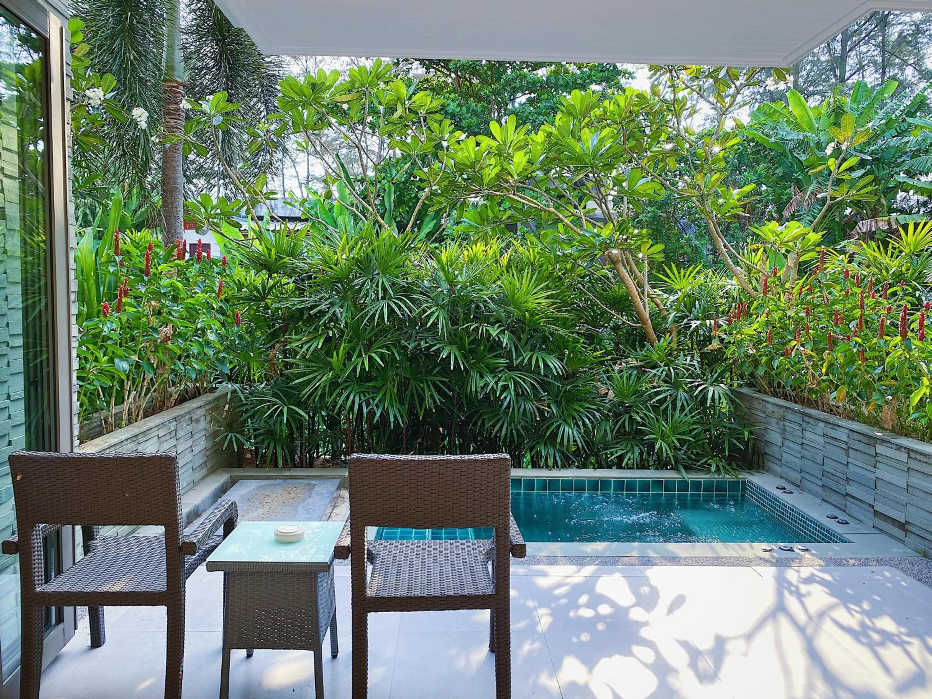 Beachfront 2br home with private plunge pool on stunning Naithon beach 3