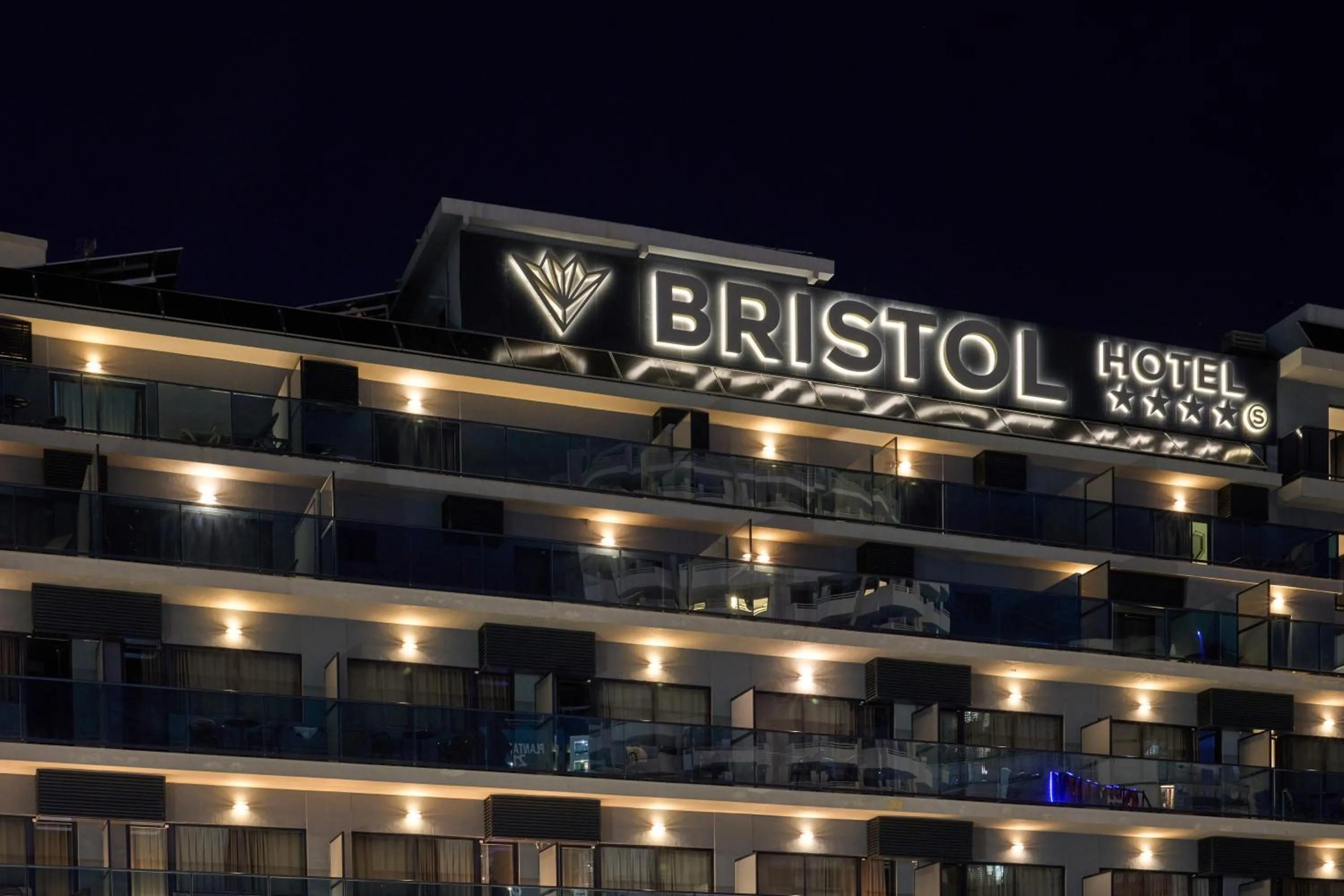 Facade/entrance in Hotel Bristol 4 Sup