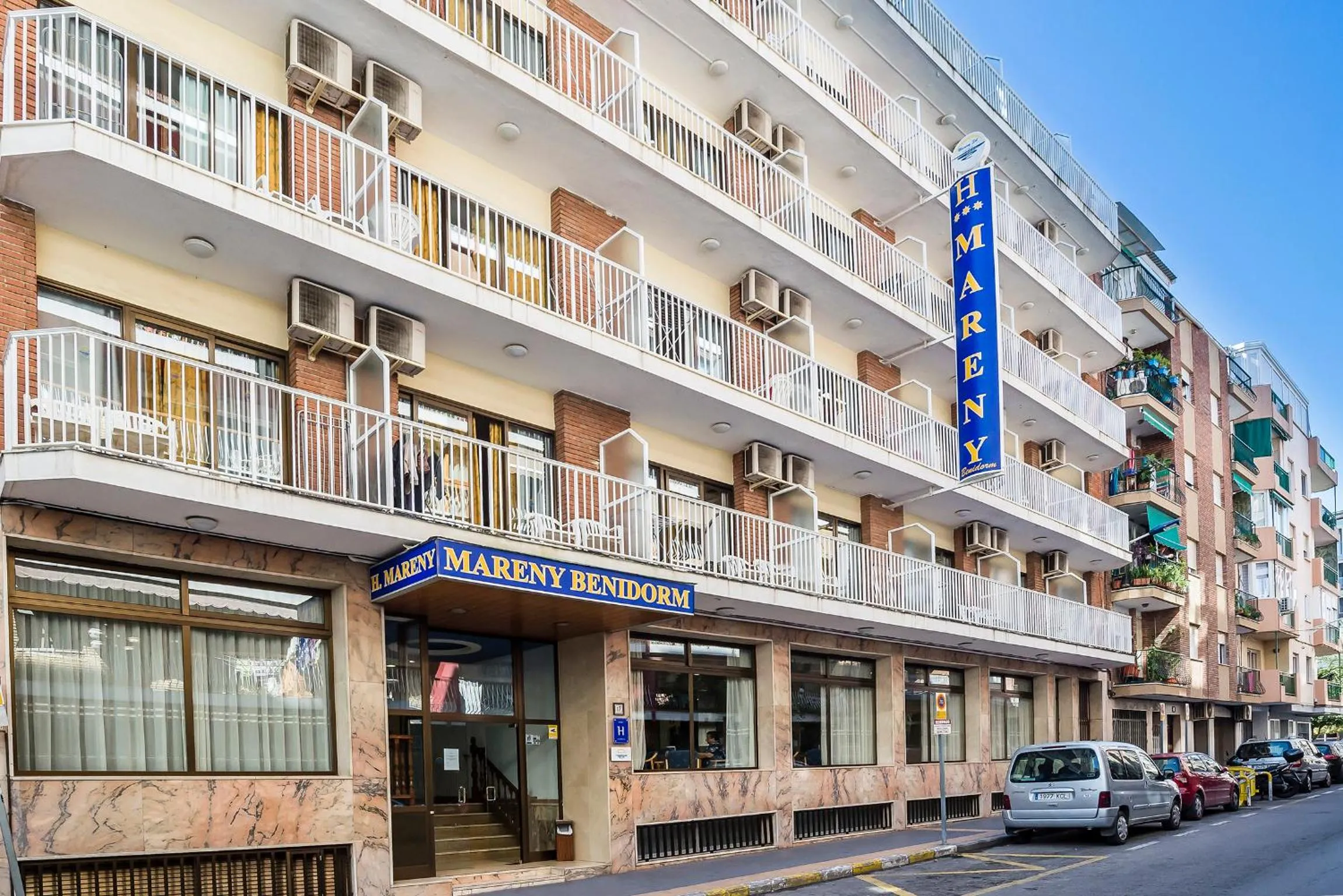 Facade/entrance in Hotel Mareny Benidorm