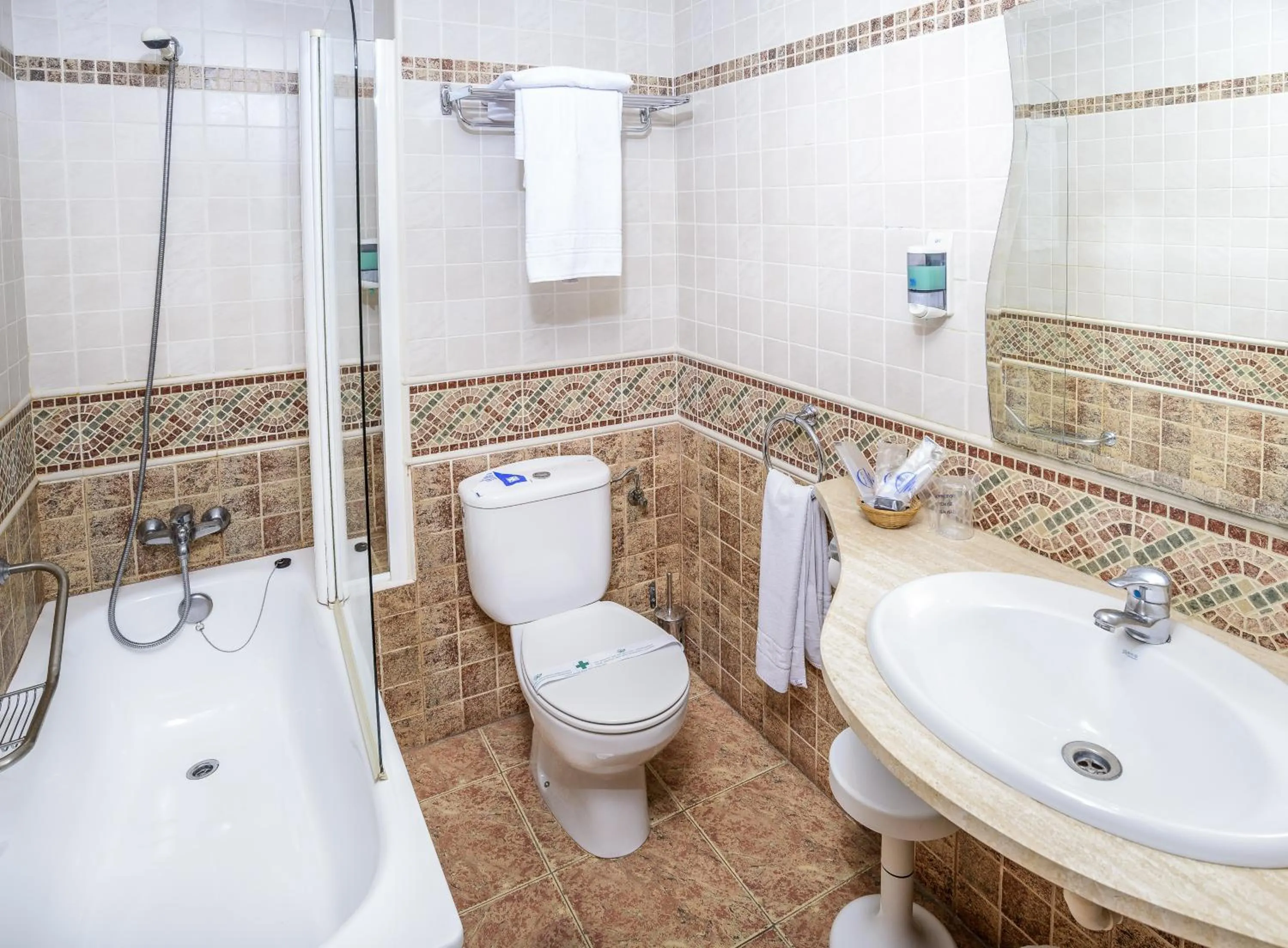 Bathroom in Hotel Mareny Benidorm