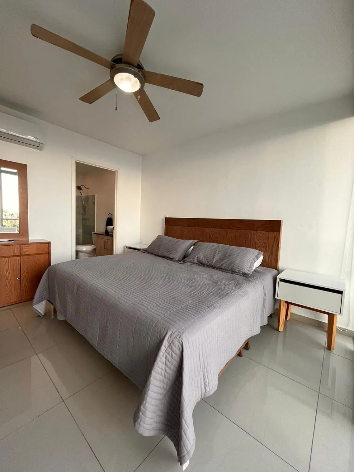 Bedroom, Bed in AriaOcean#410