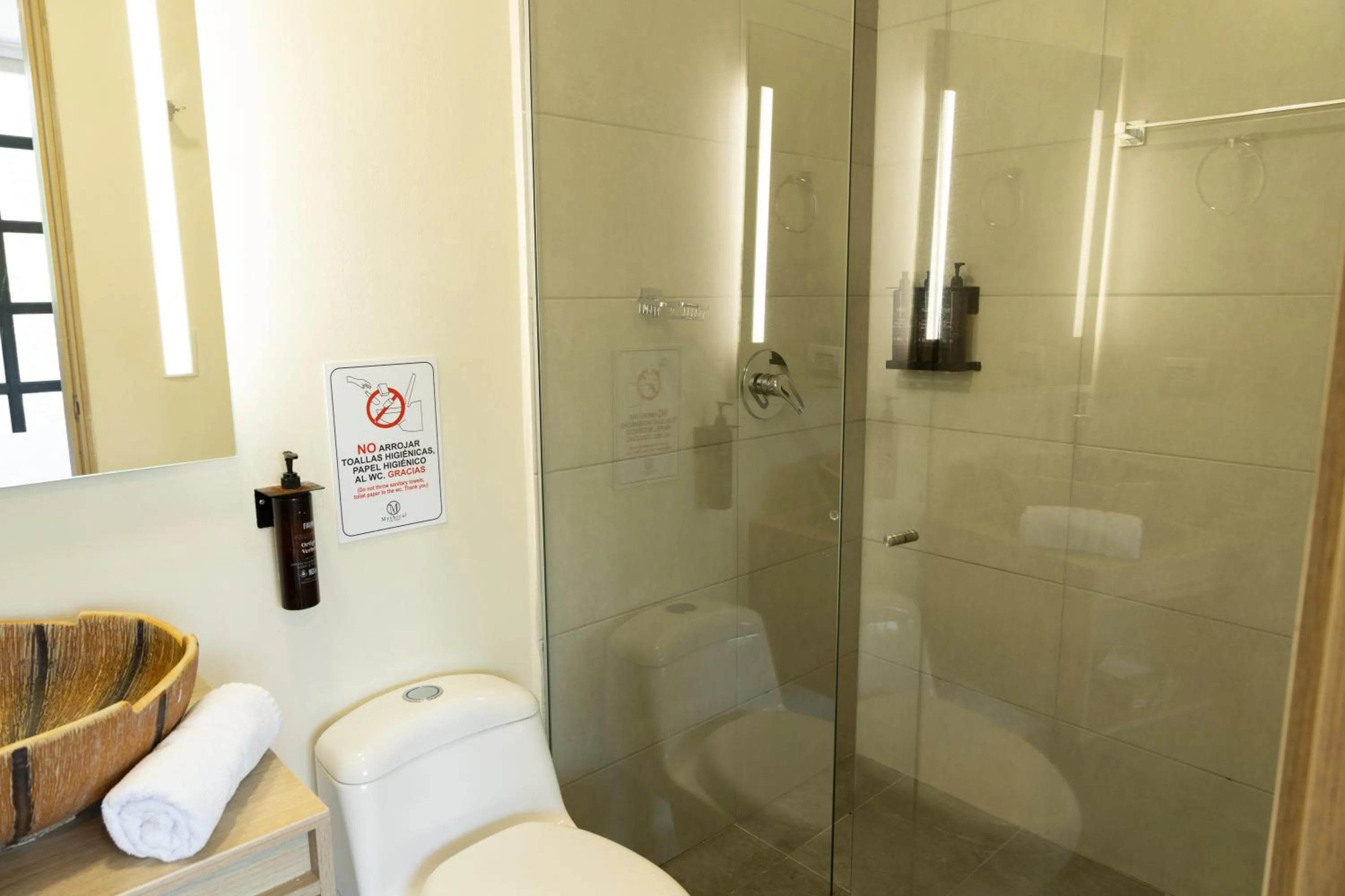 Shower in Mythical Hotel Boutique