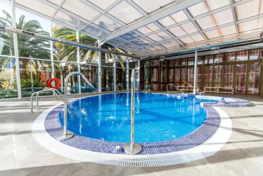 Swimming pool in Port Denia