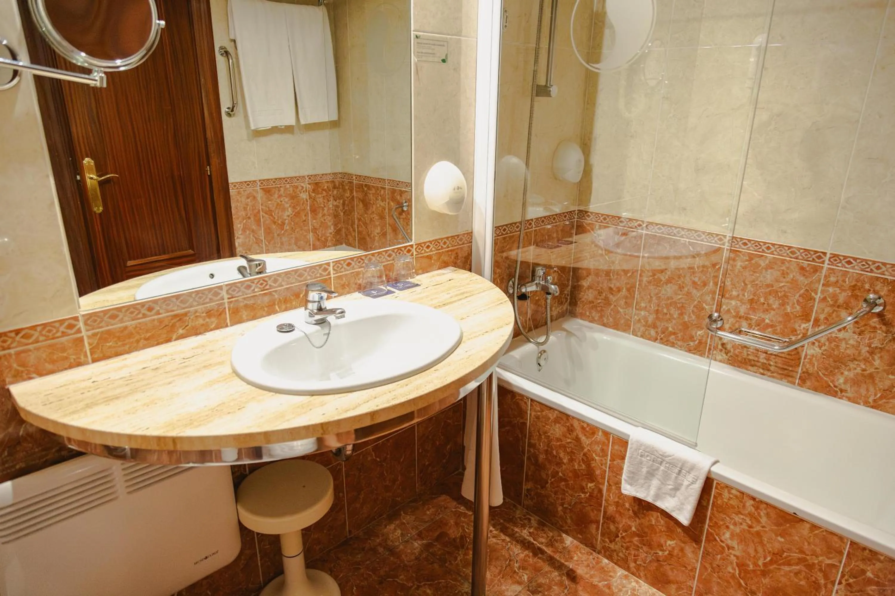 Bathroom in Port Denia