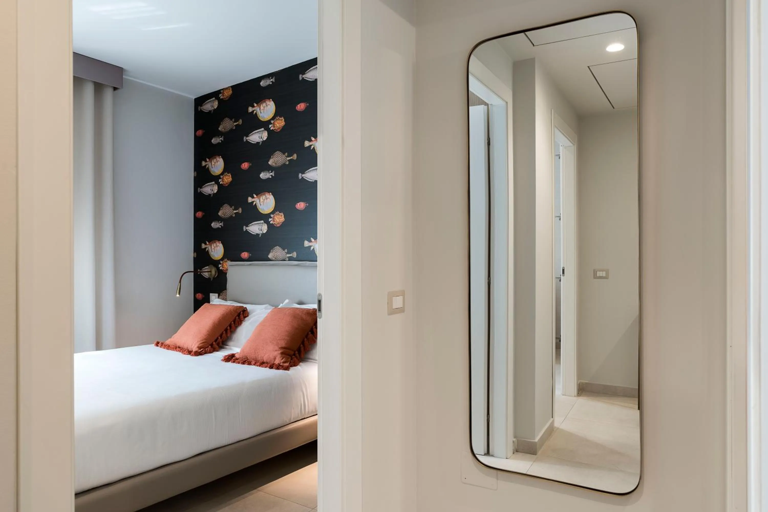 Photo of the whole room, Bed in Belduomo