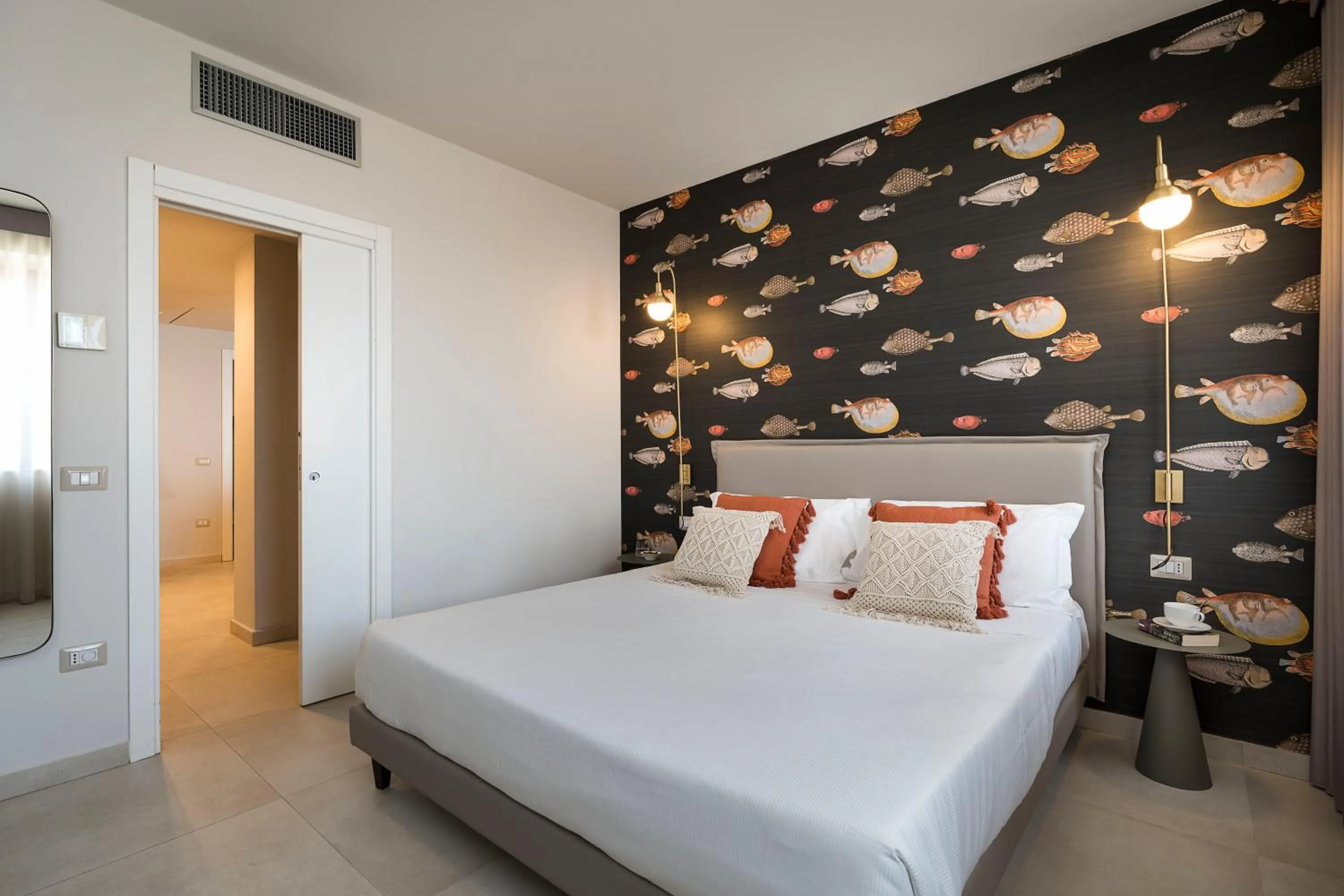 Photo of the whole room, Bed in Belduomo