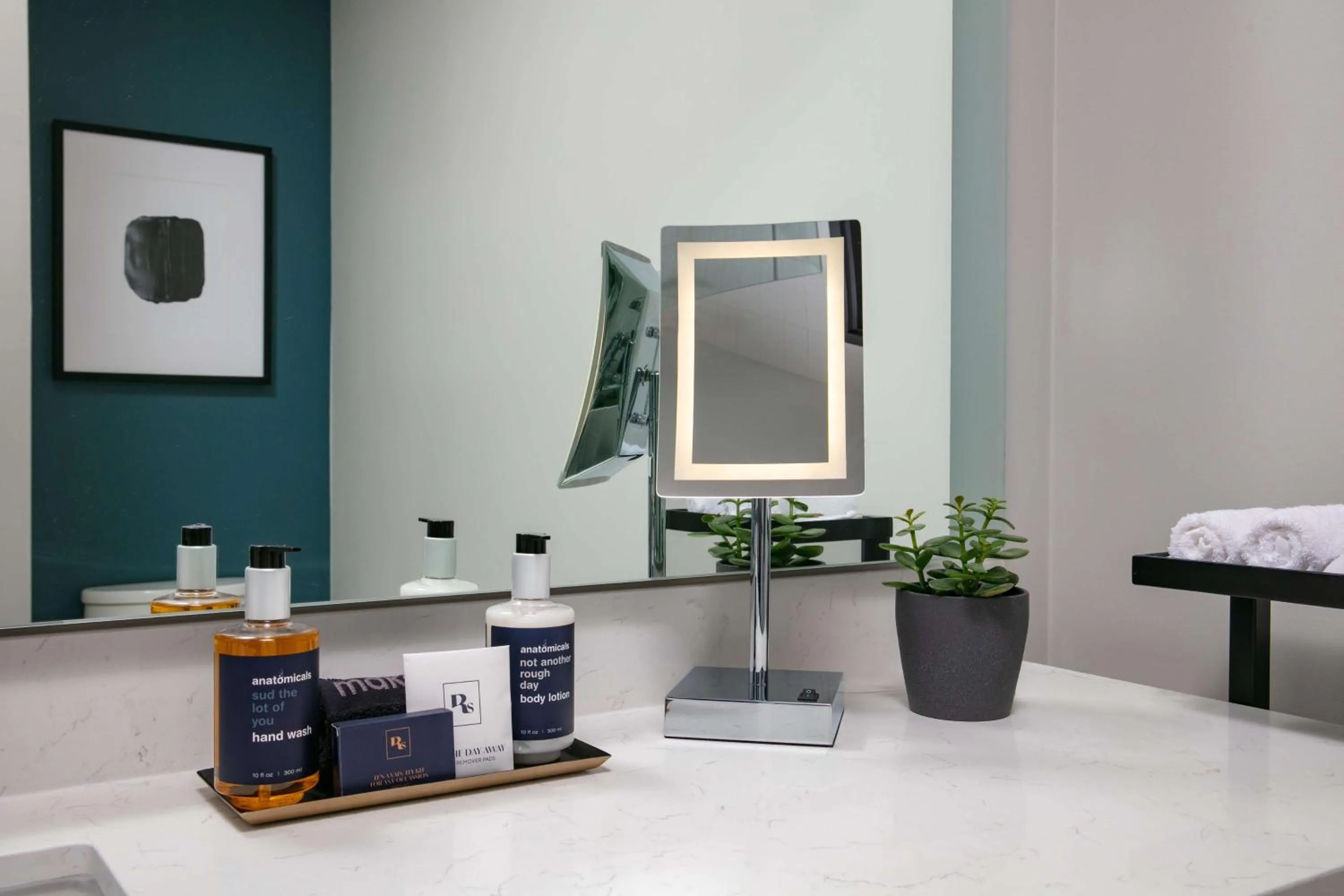 Bathroom, Bed in The Royal Sonesta Washington DC Capitol Hill