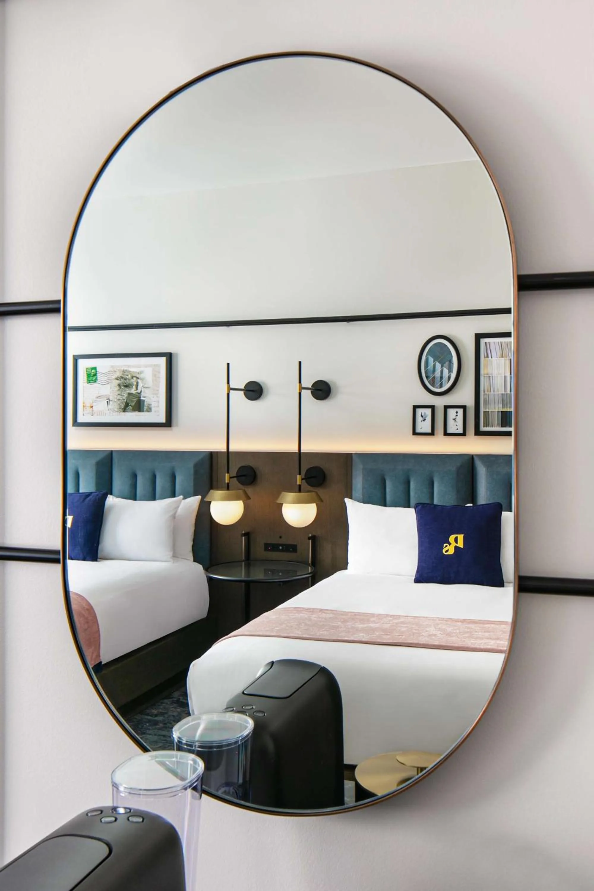 Bedroom in The Royal Sonesta Washington DC Capitol Hill