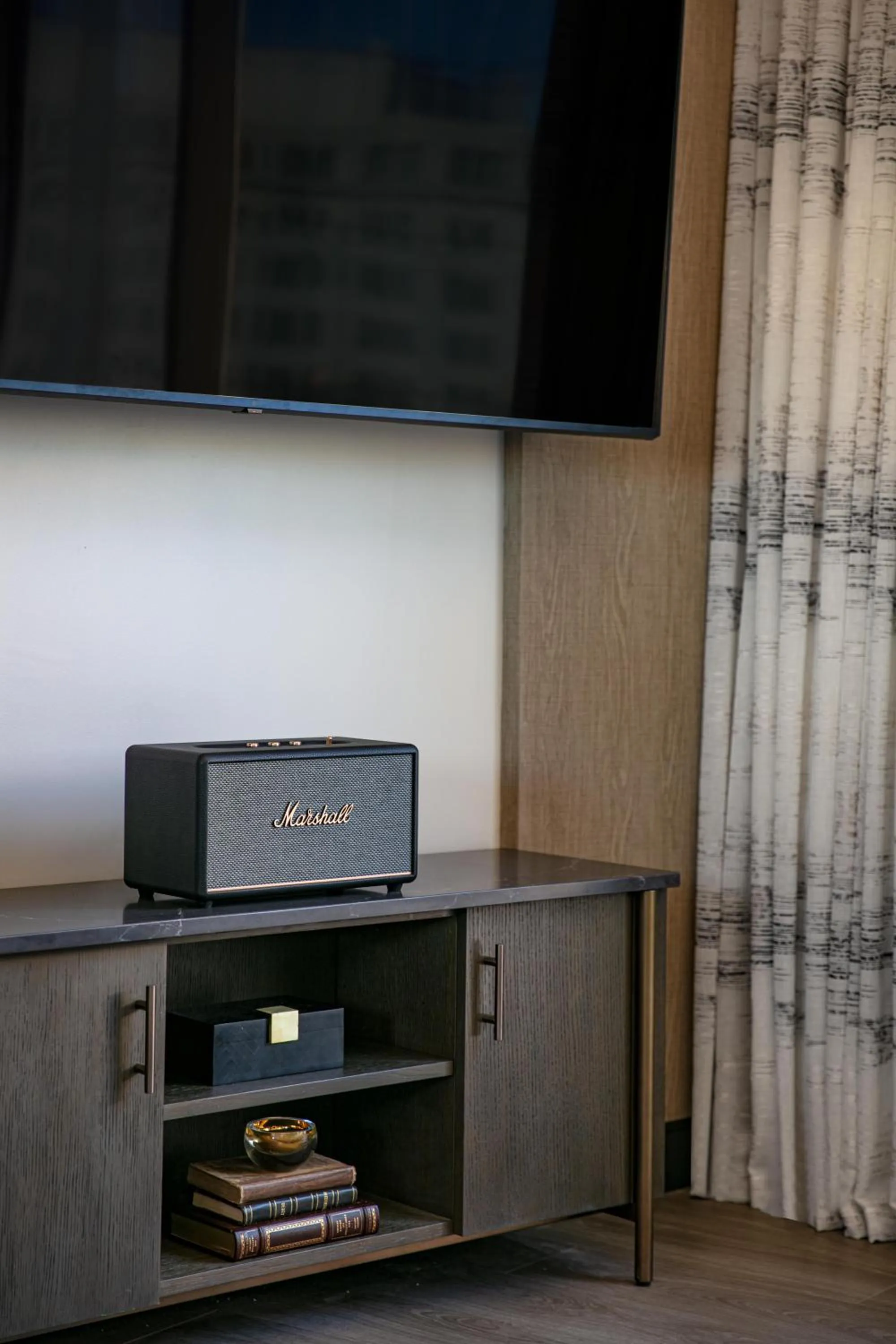 TV and multimedia in The Royal Sonesta Washington DC Capitol Hill