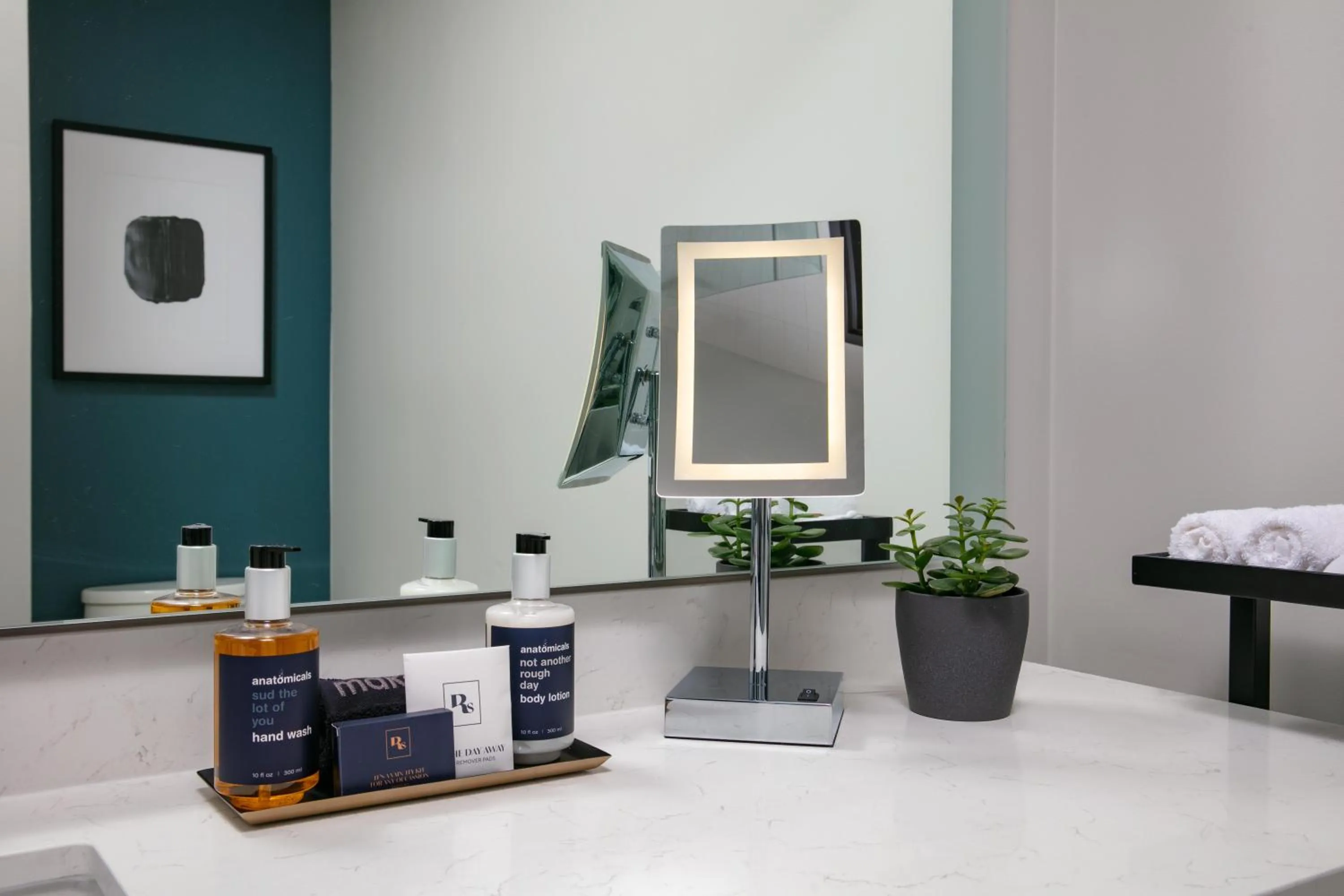 Bedroom, Bed in The Royal Sonesta Washington DC Capitol Hill