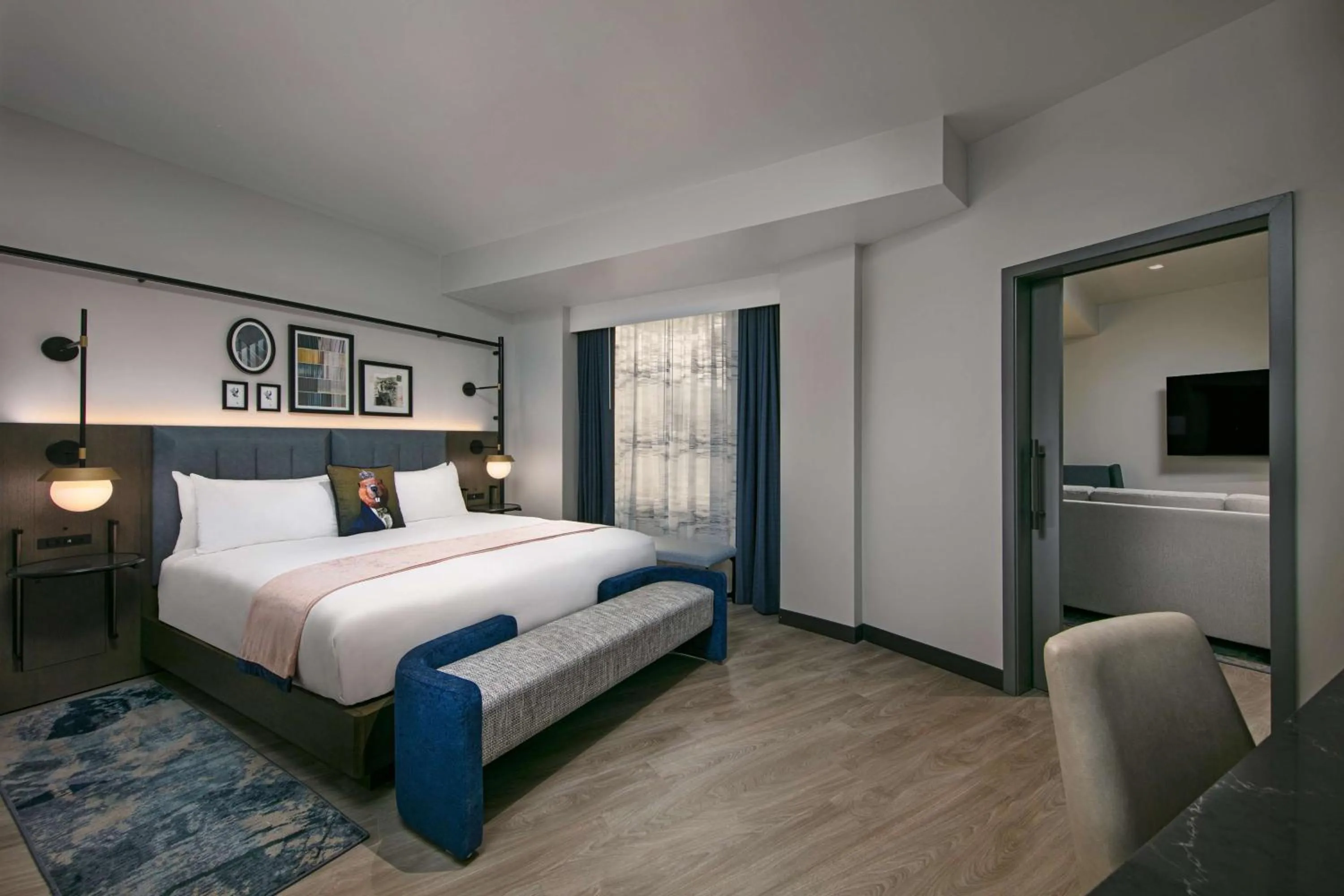 Bedroom, Bed in The Royal Sonesta Washington DC Capitol Hill