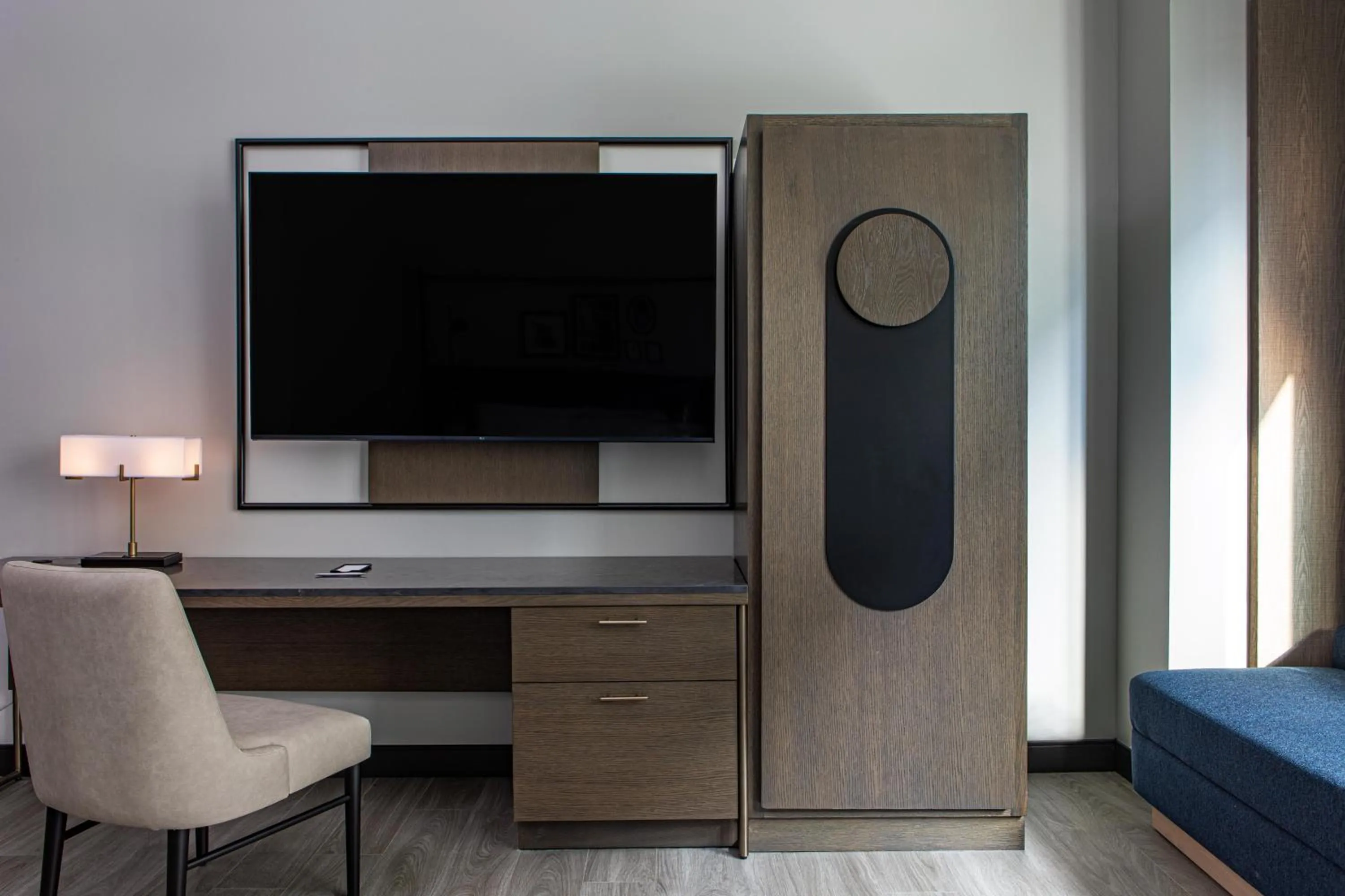 TV and multimedia, Bed in The Royal Sonesta Washington DC Capitol Hill