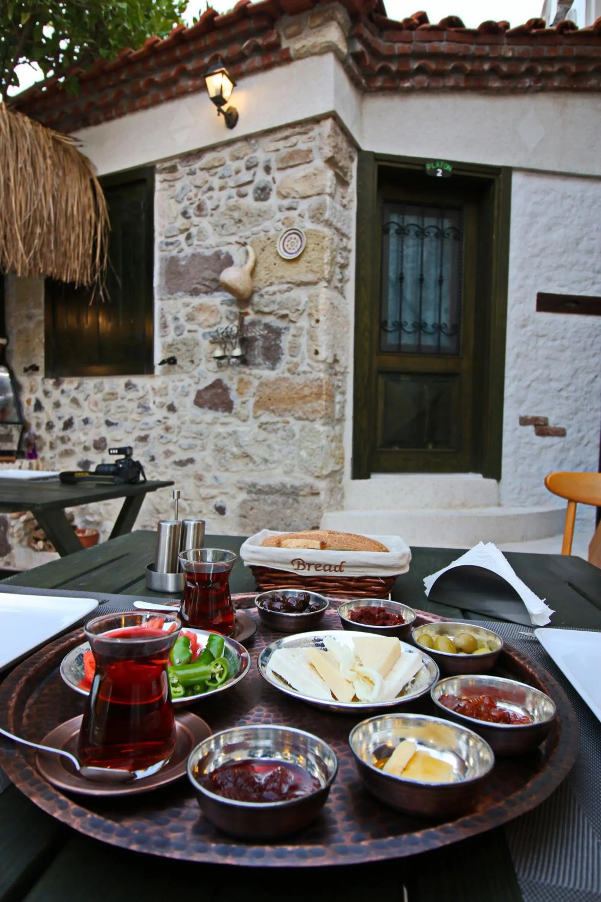 Restaurant/places to eat in Homeros Butik Otel