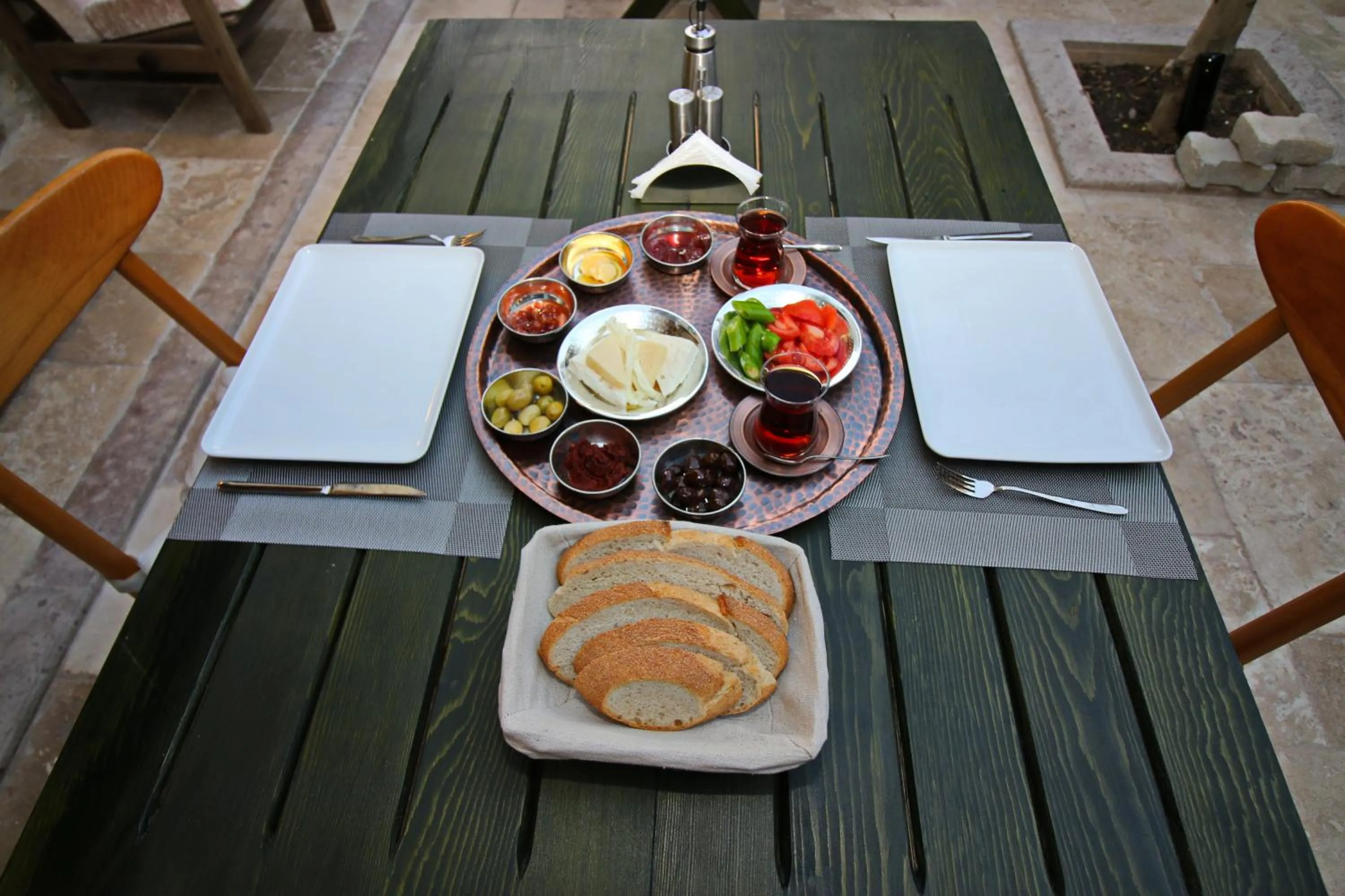 Restaurant/places to eat in Homeros Butik Otel