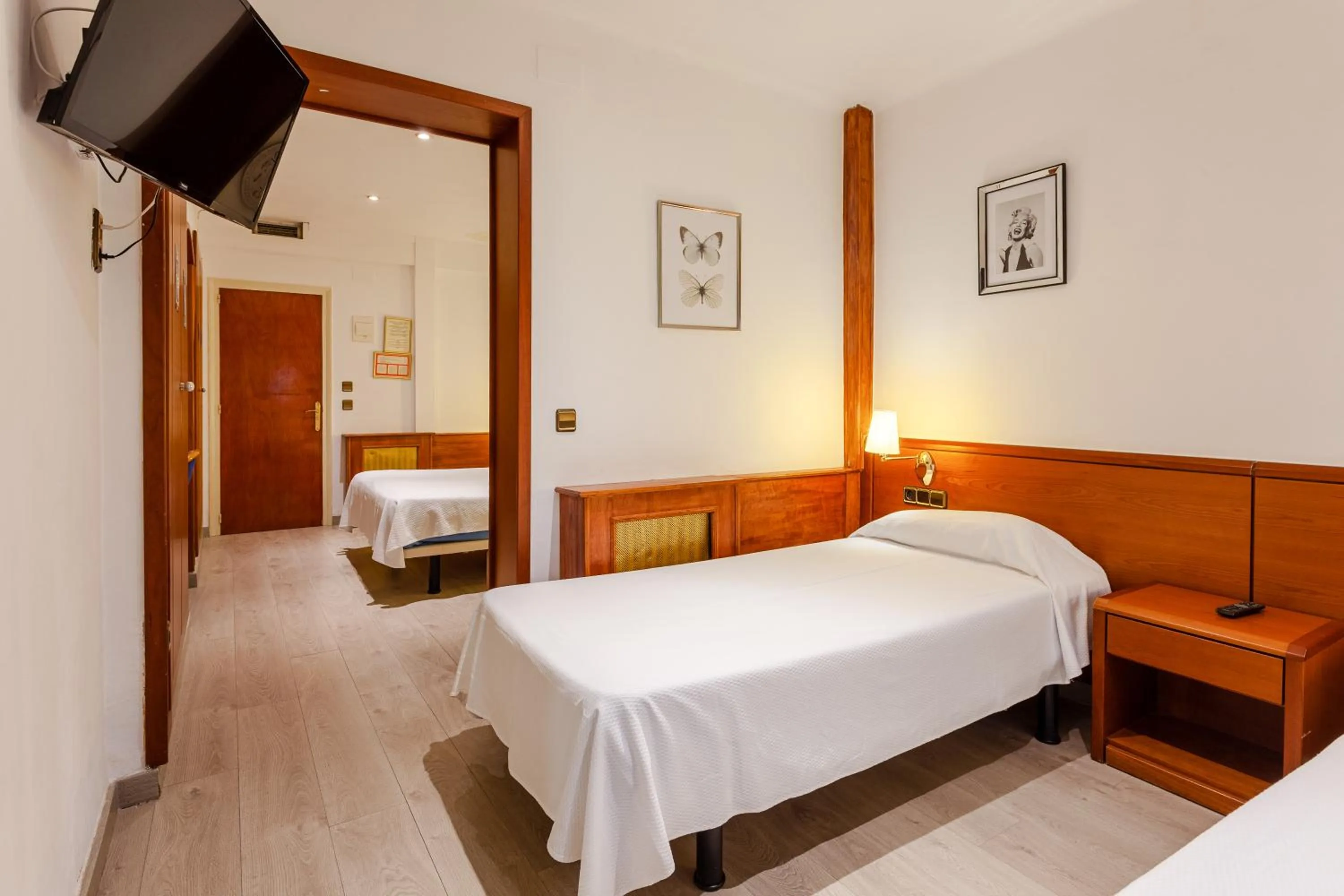 Bed in Checkin Travé