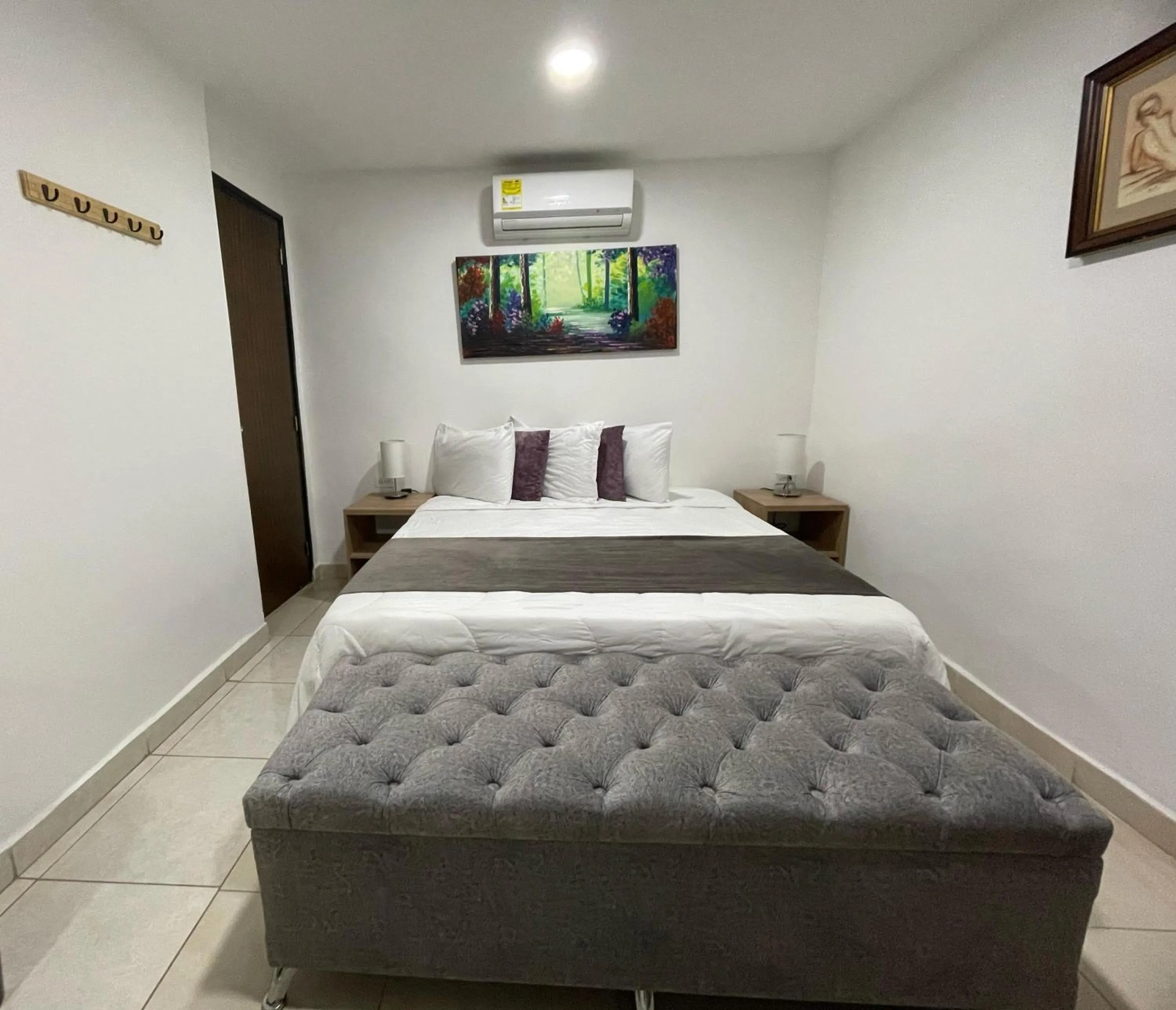 Bed in Aguacatala Hotel Boutique