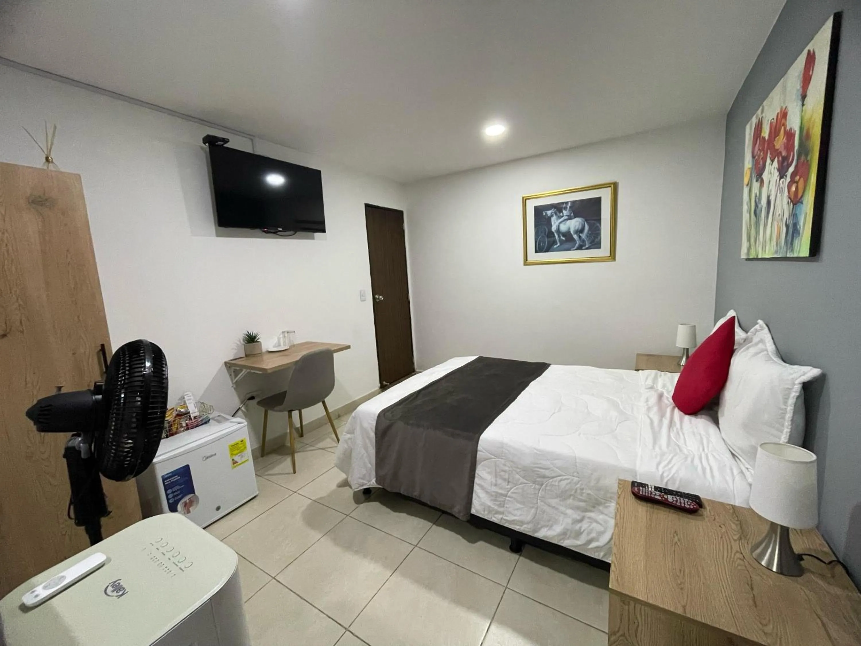 Bed in Aguacatala Hotel Boutique