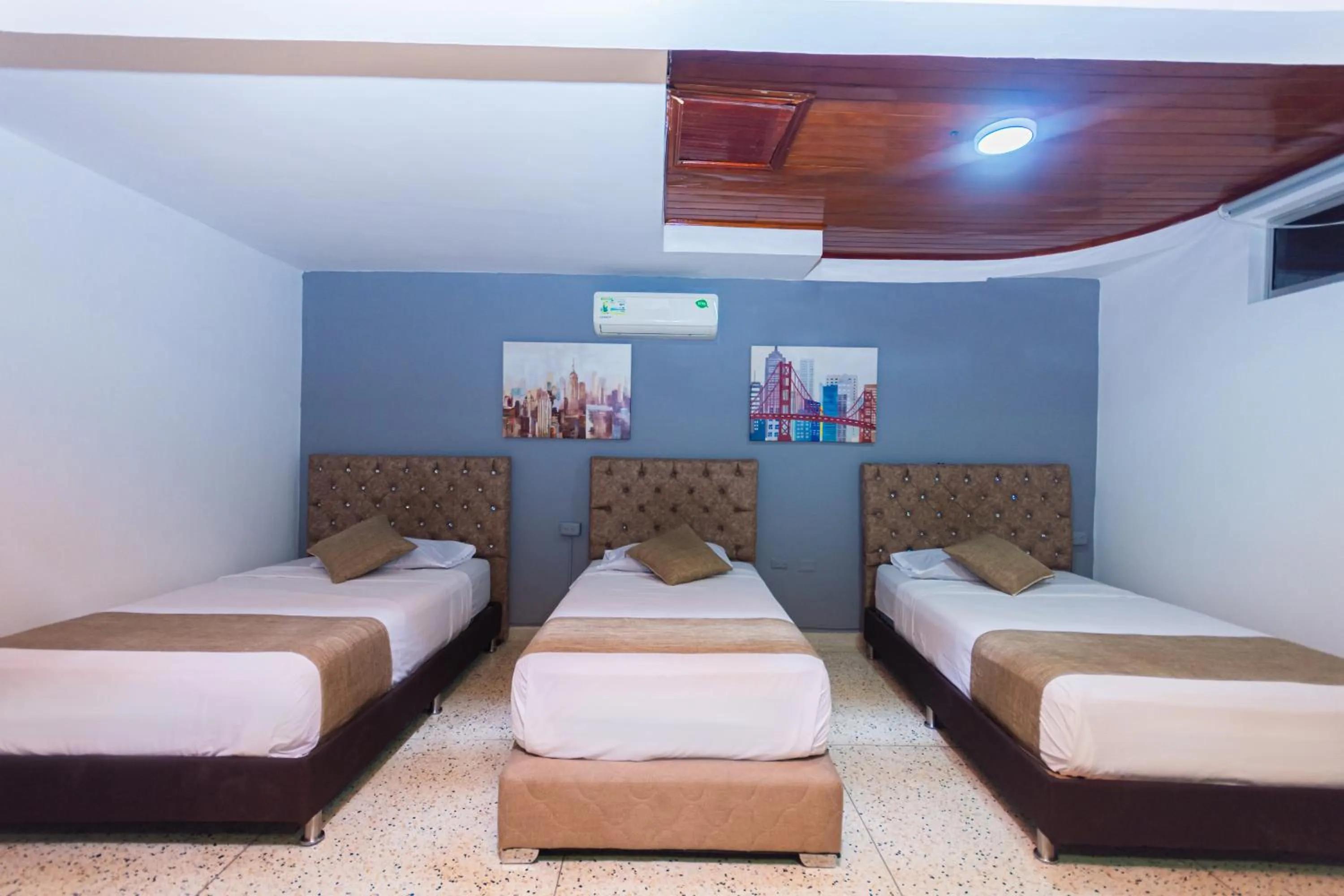 Bed in Hotel Med Suites 94