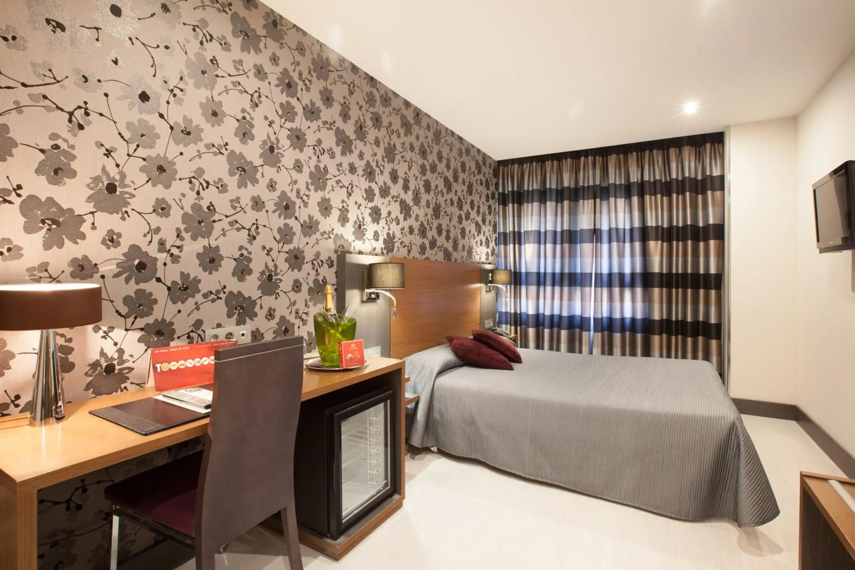 Decorative detail, Bed in Hotel Regio Cádiz Decorative detail, Bed in Hotel Regio Cádiz