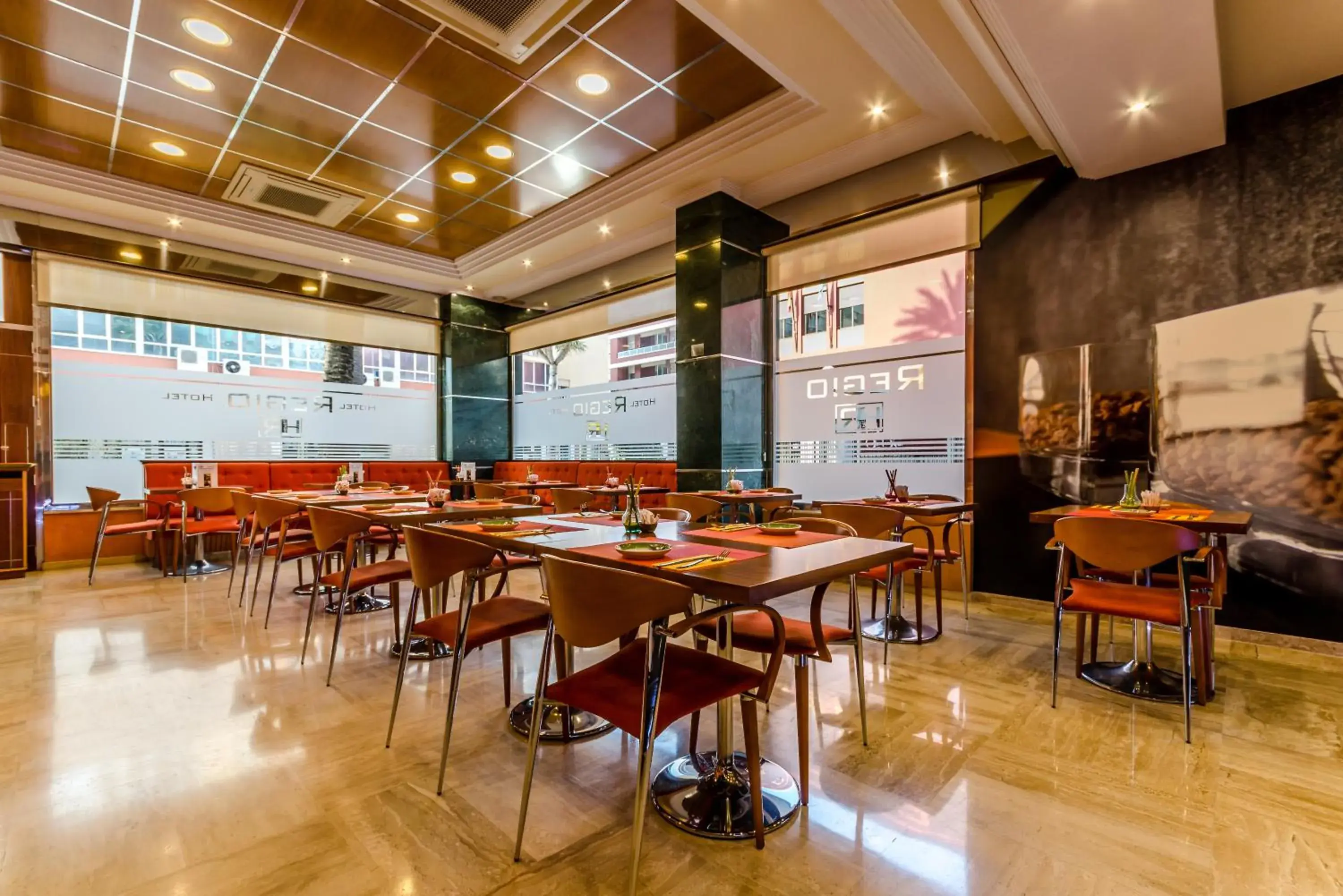 Food and drinks in Hotel Regio Cádiz Food and drinks in Hotel Regio Cádiz