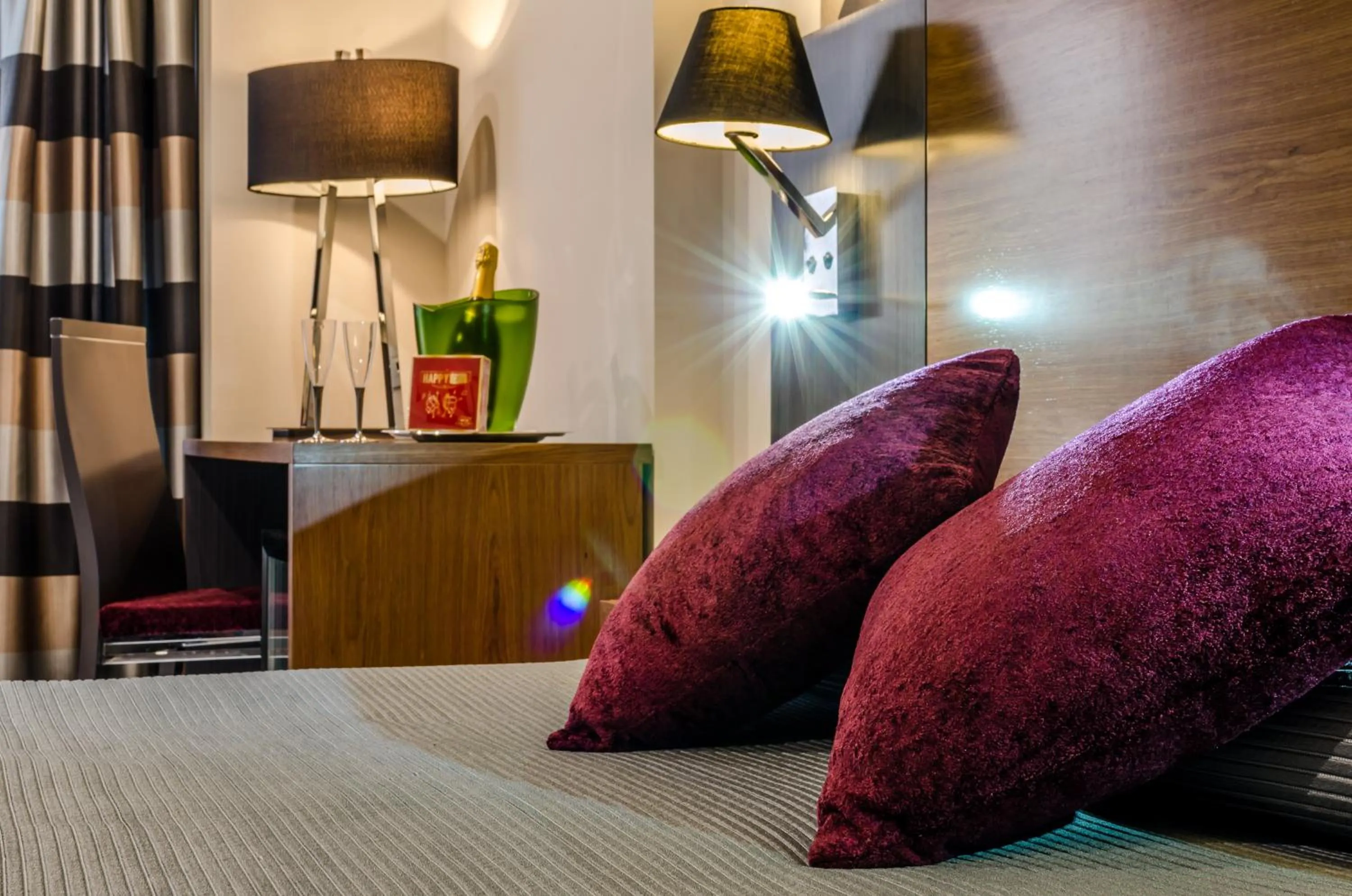 Decorative detail, Bed in Hotel Regio Cádiz