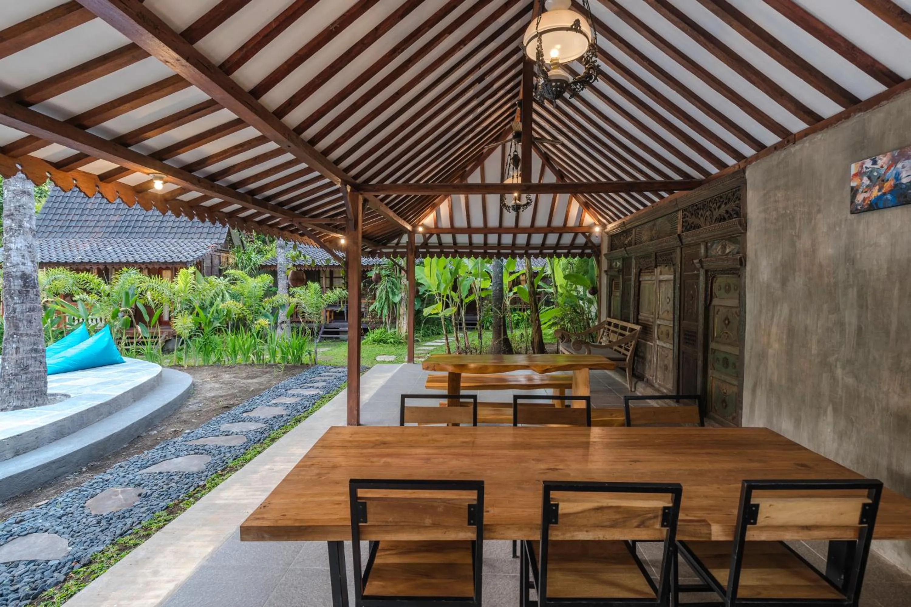 Lounge or bar in Tahlia's Villa