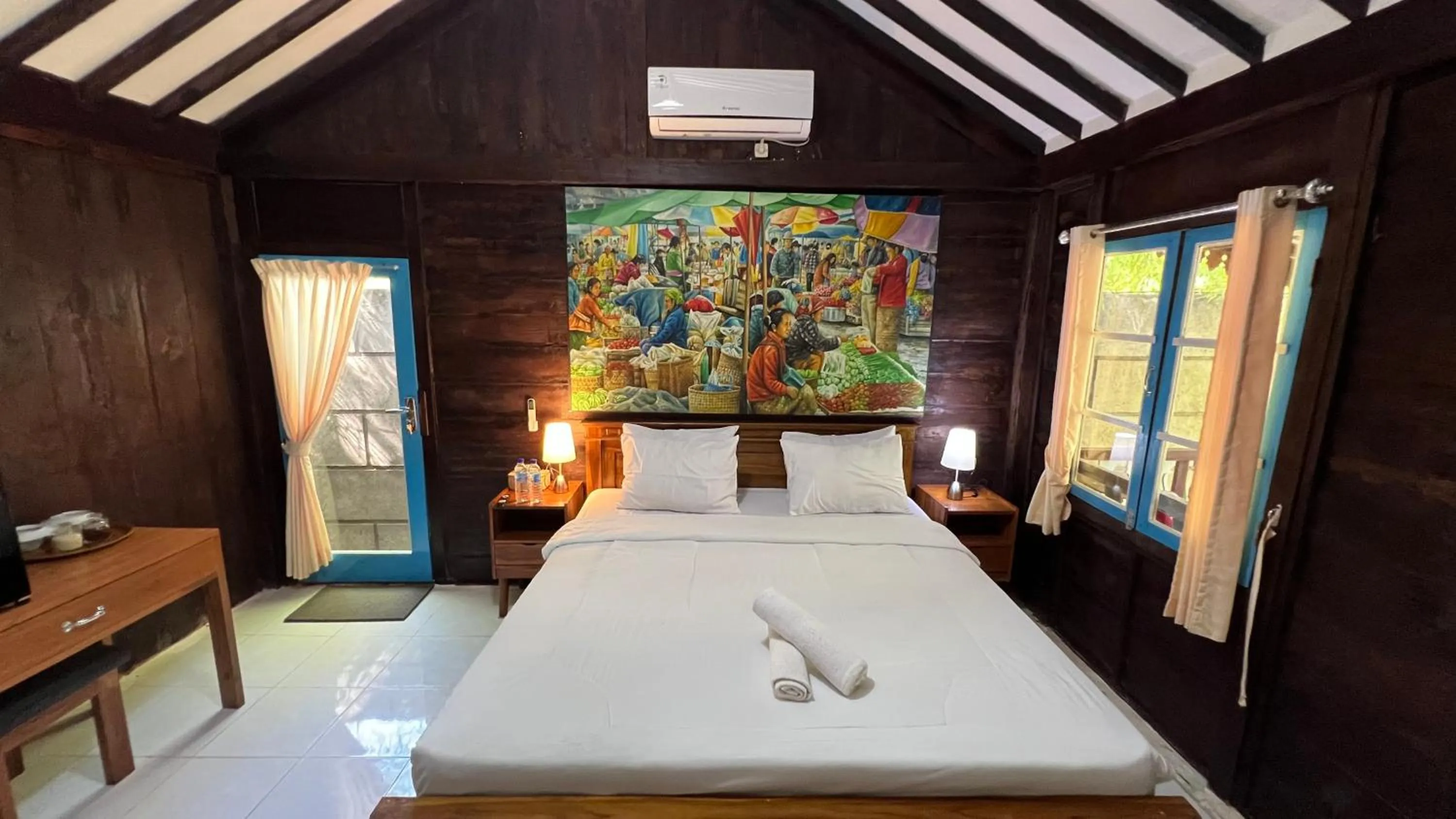 Bed in Tahlia's Villa