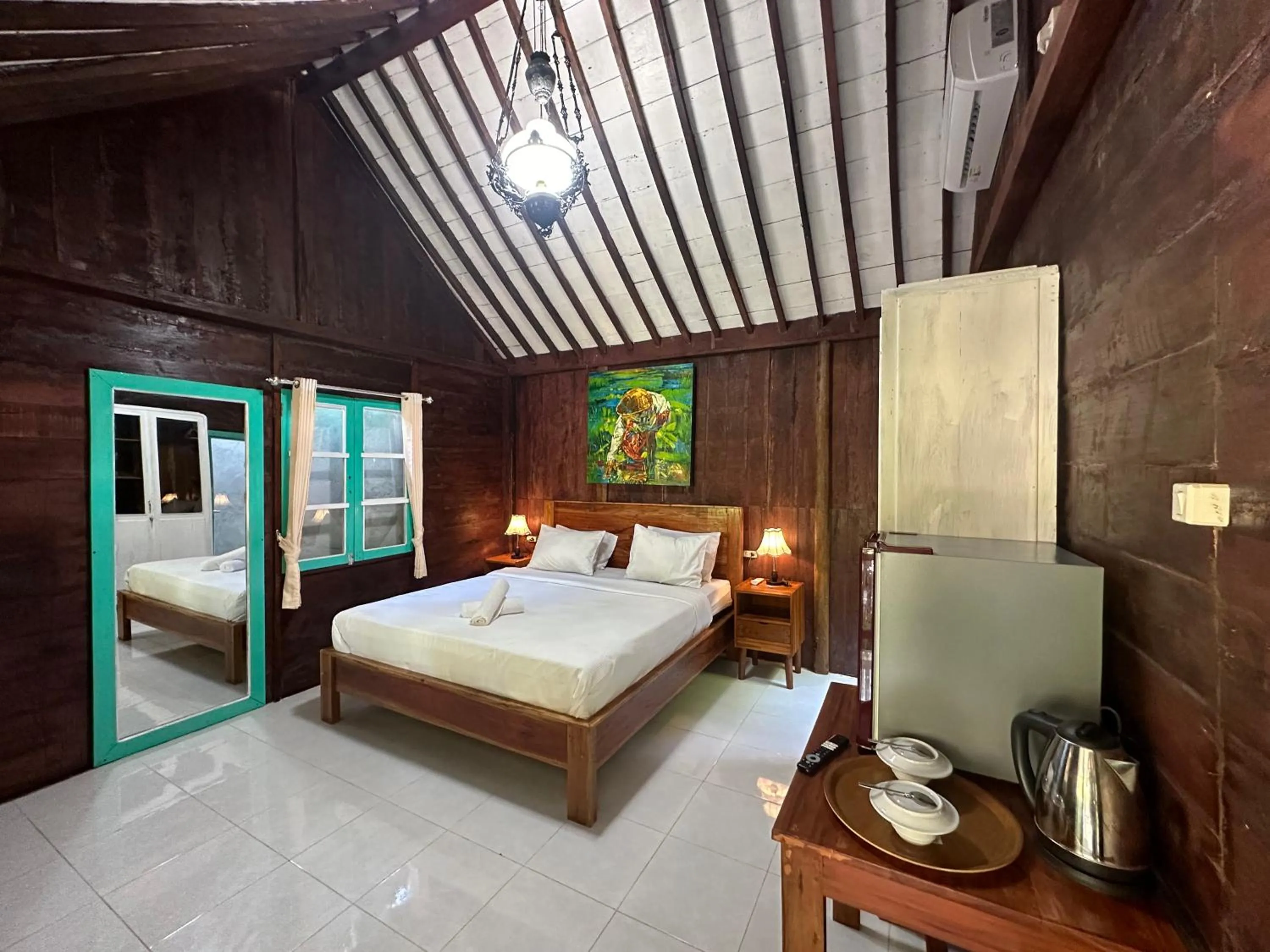 Bed in Tahlia's Villa