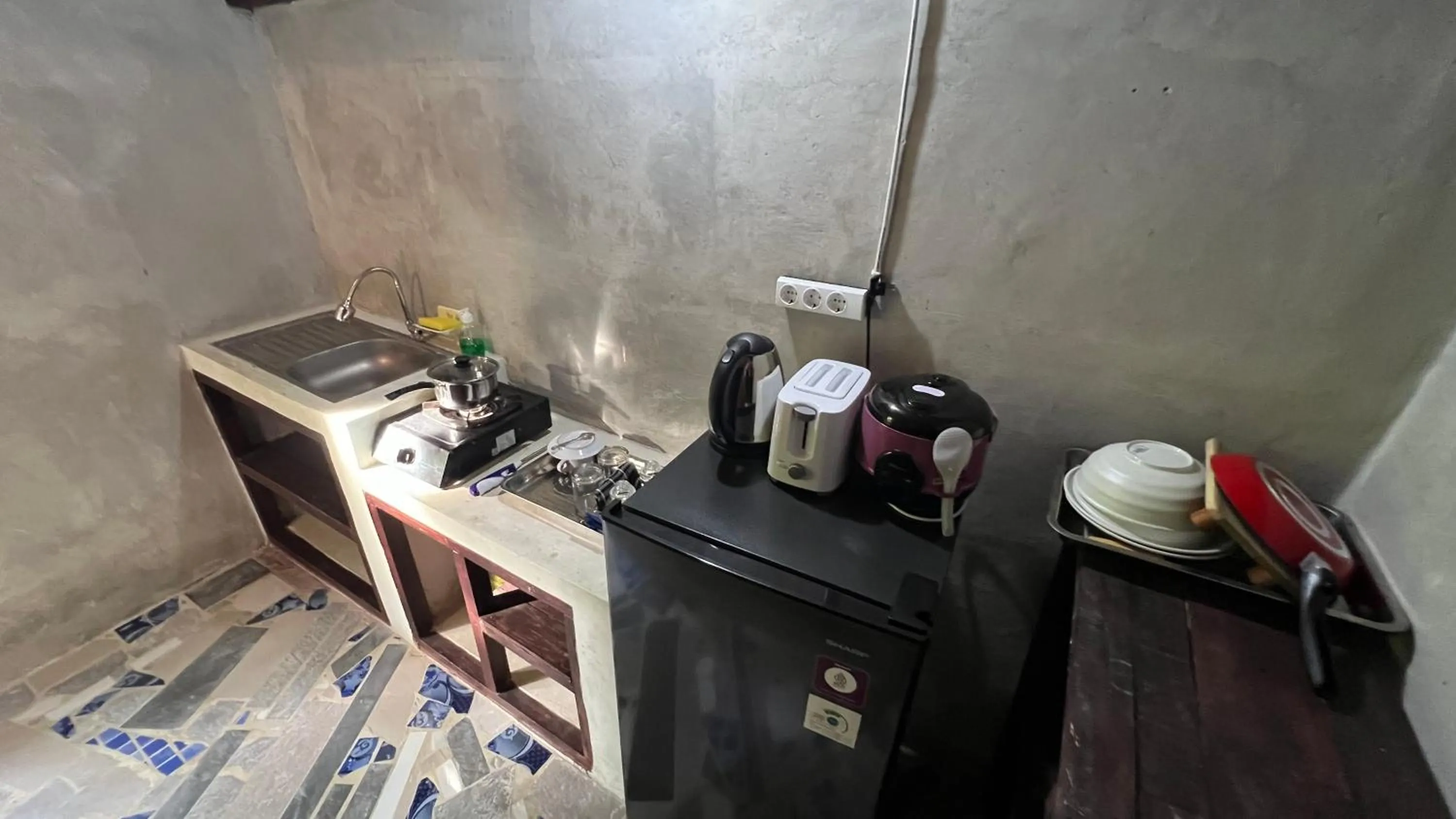 Coffee/tea facilities in Tahlia's Villa