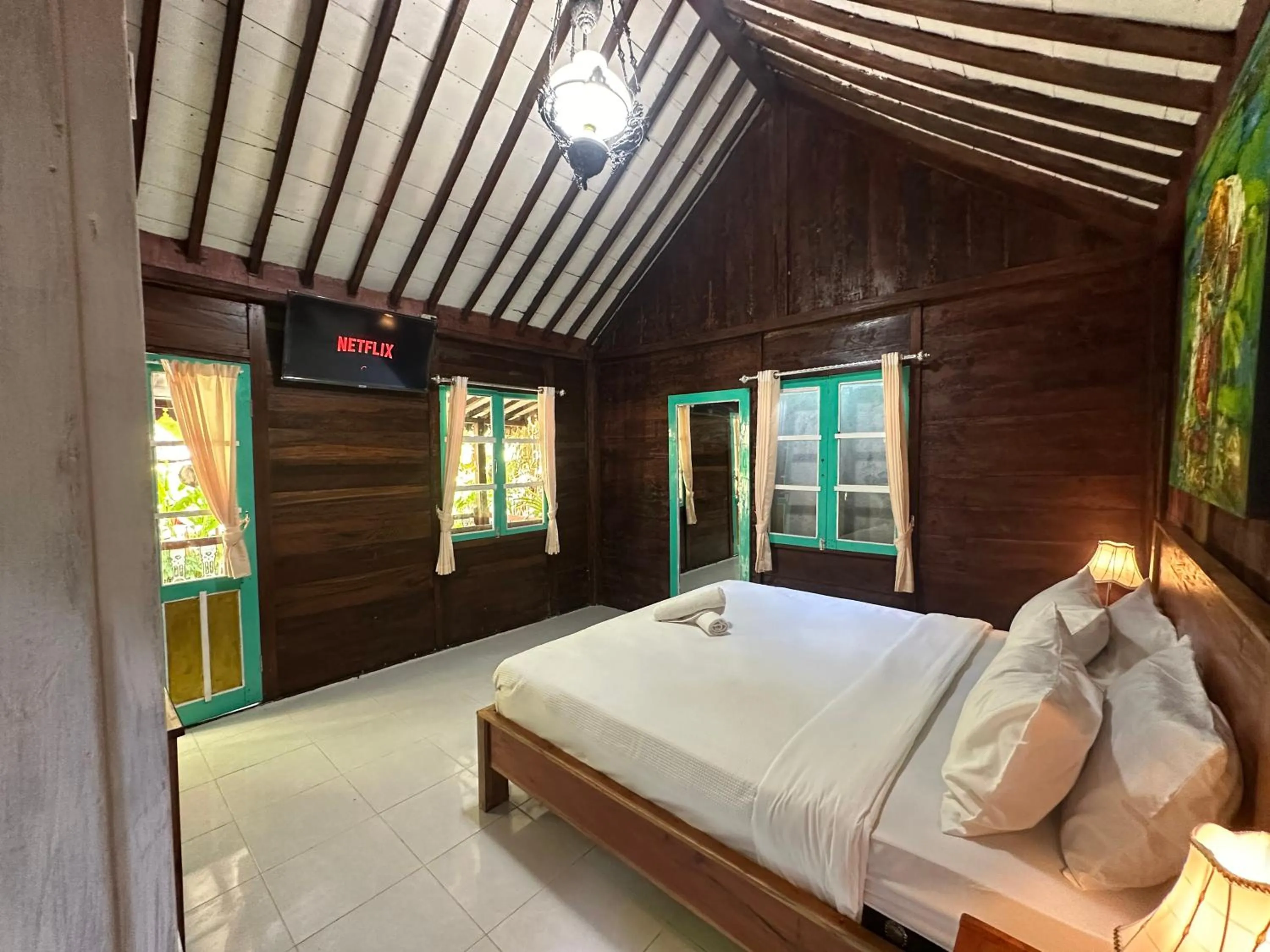 Bed in Tahlia's Villa