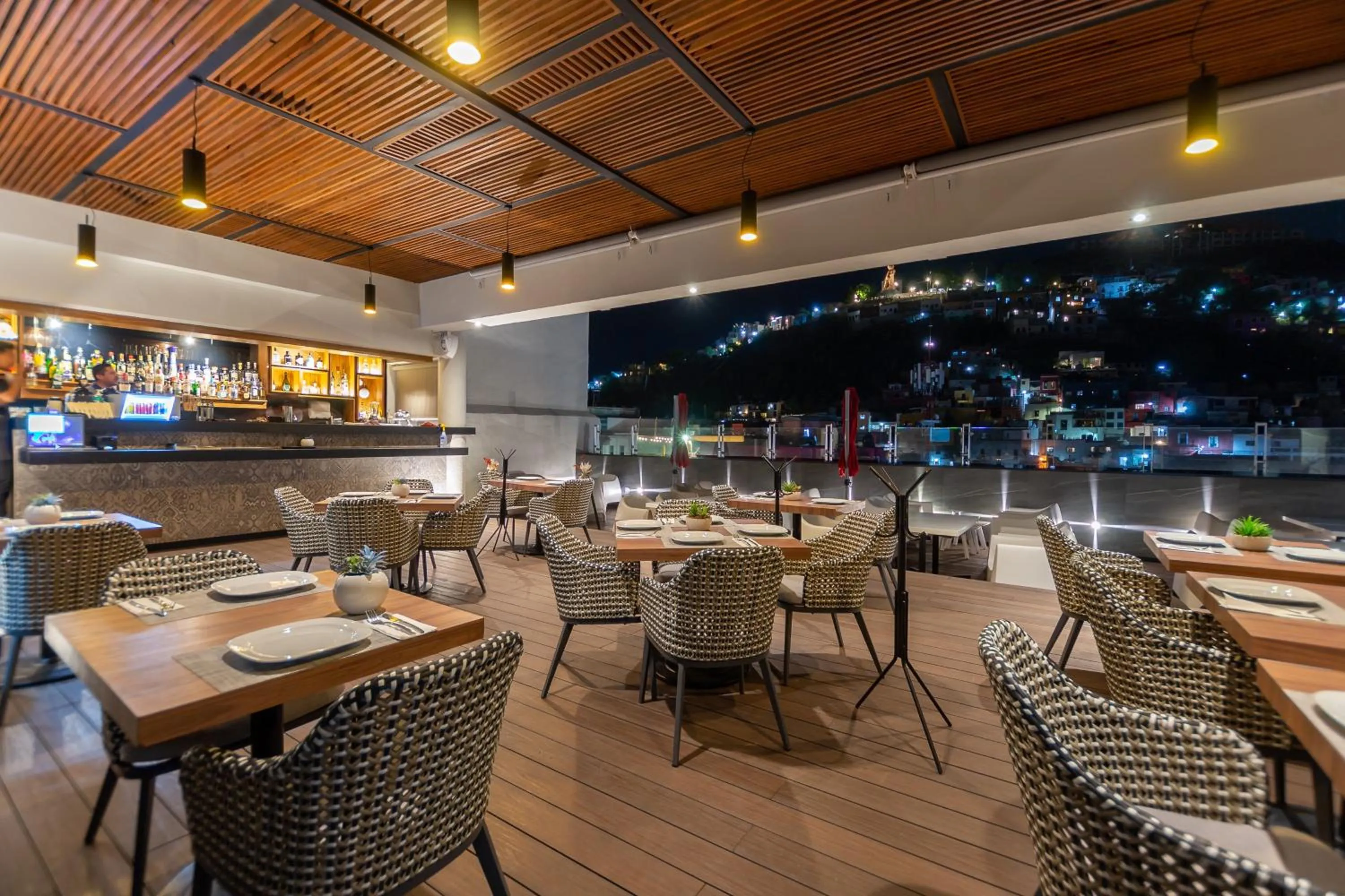 Restaurant/places to eat in Nueve 25 Hotel Boutique