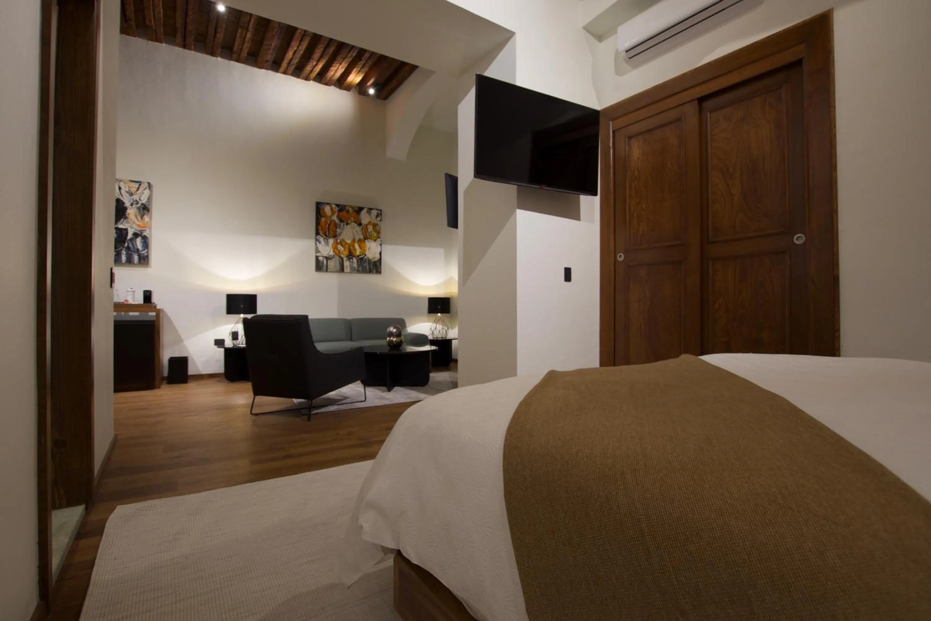 Photo of the whole room, Bed in Nueve 25 Hotel Boutique