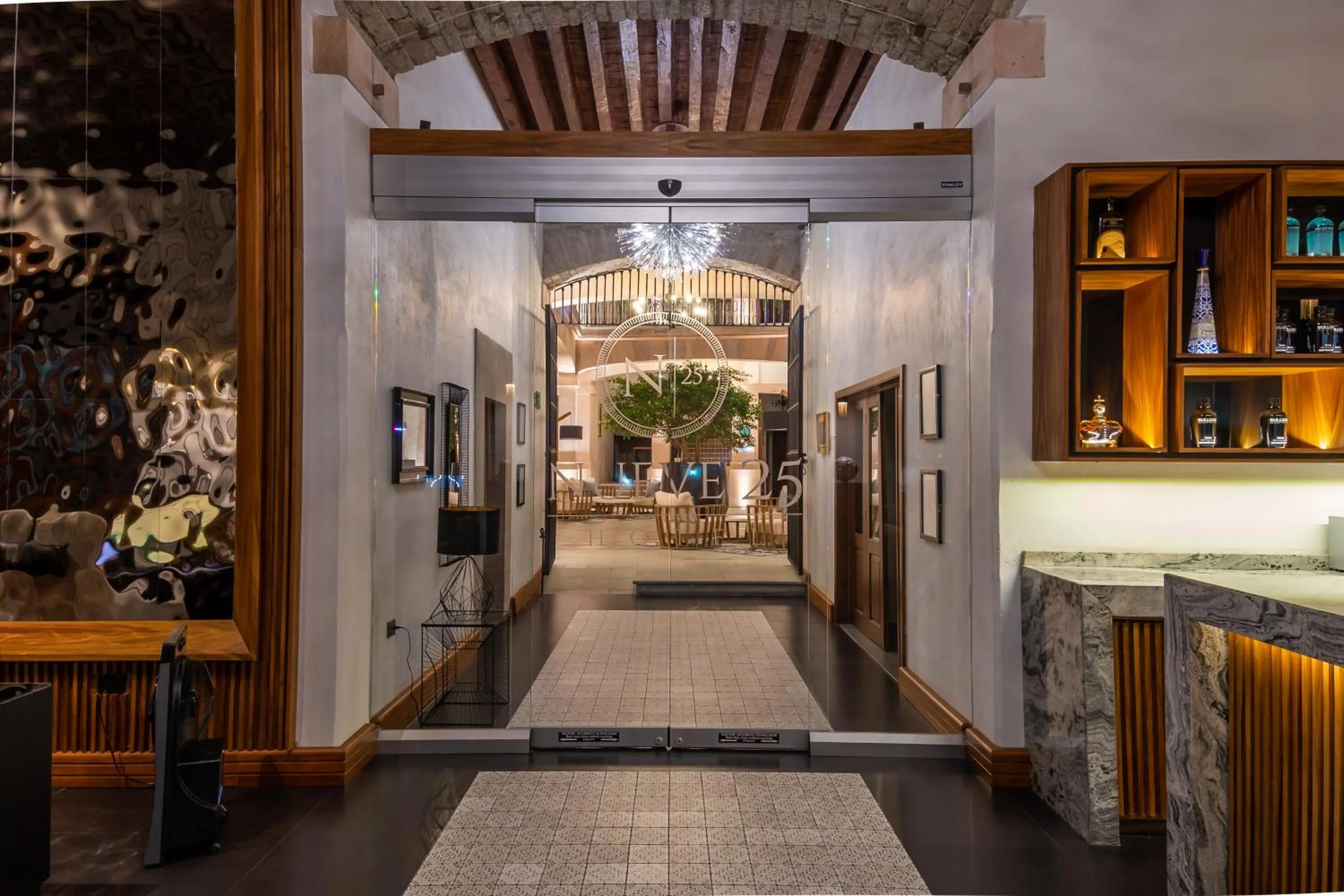 Property building in Nueve 25 Hotel Boutique