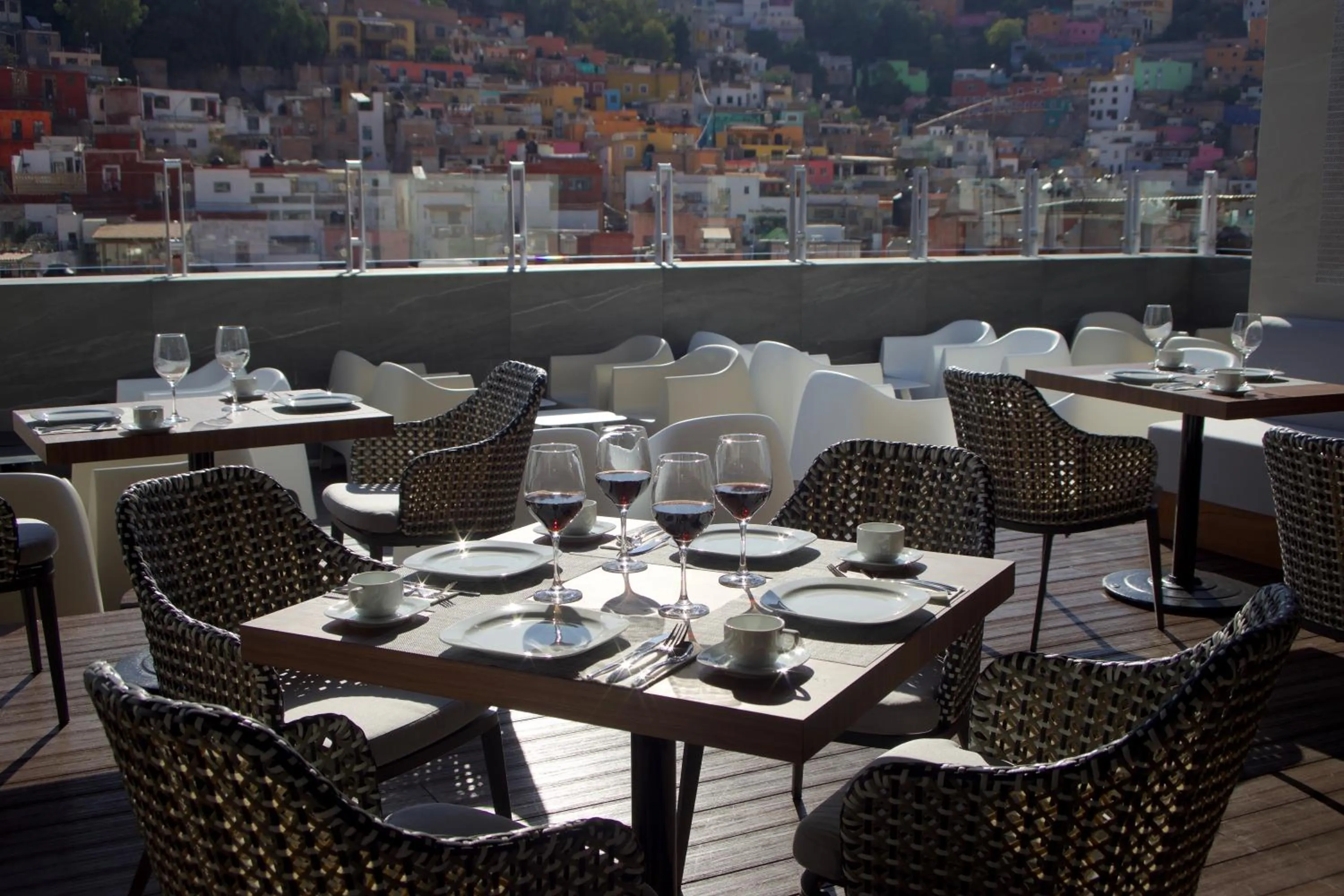 Restaurant/places to eat in Nueve 25 Hotel Boutique