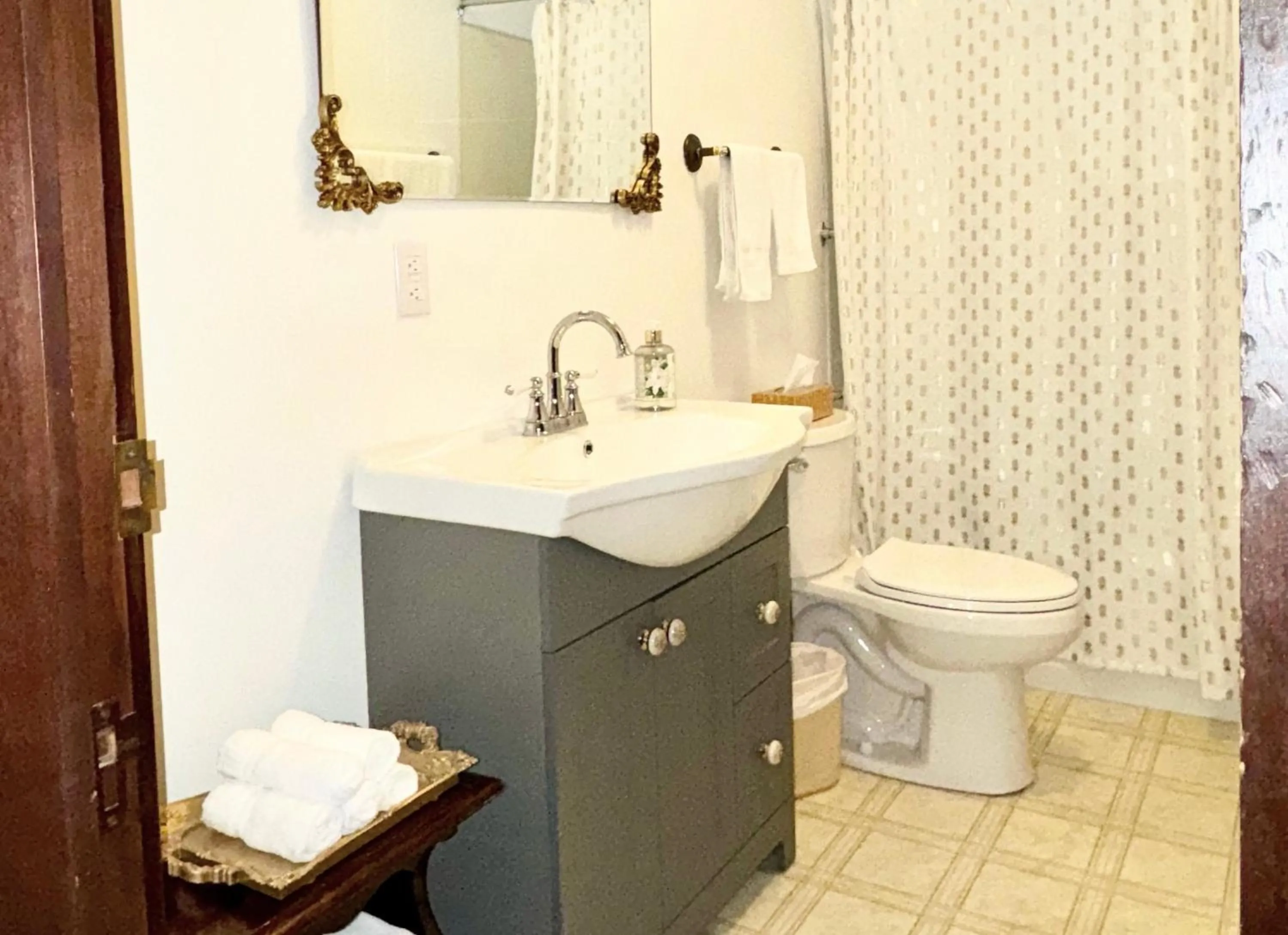 Bathroom in Royal Hotel Sydney