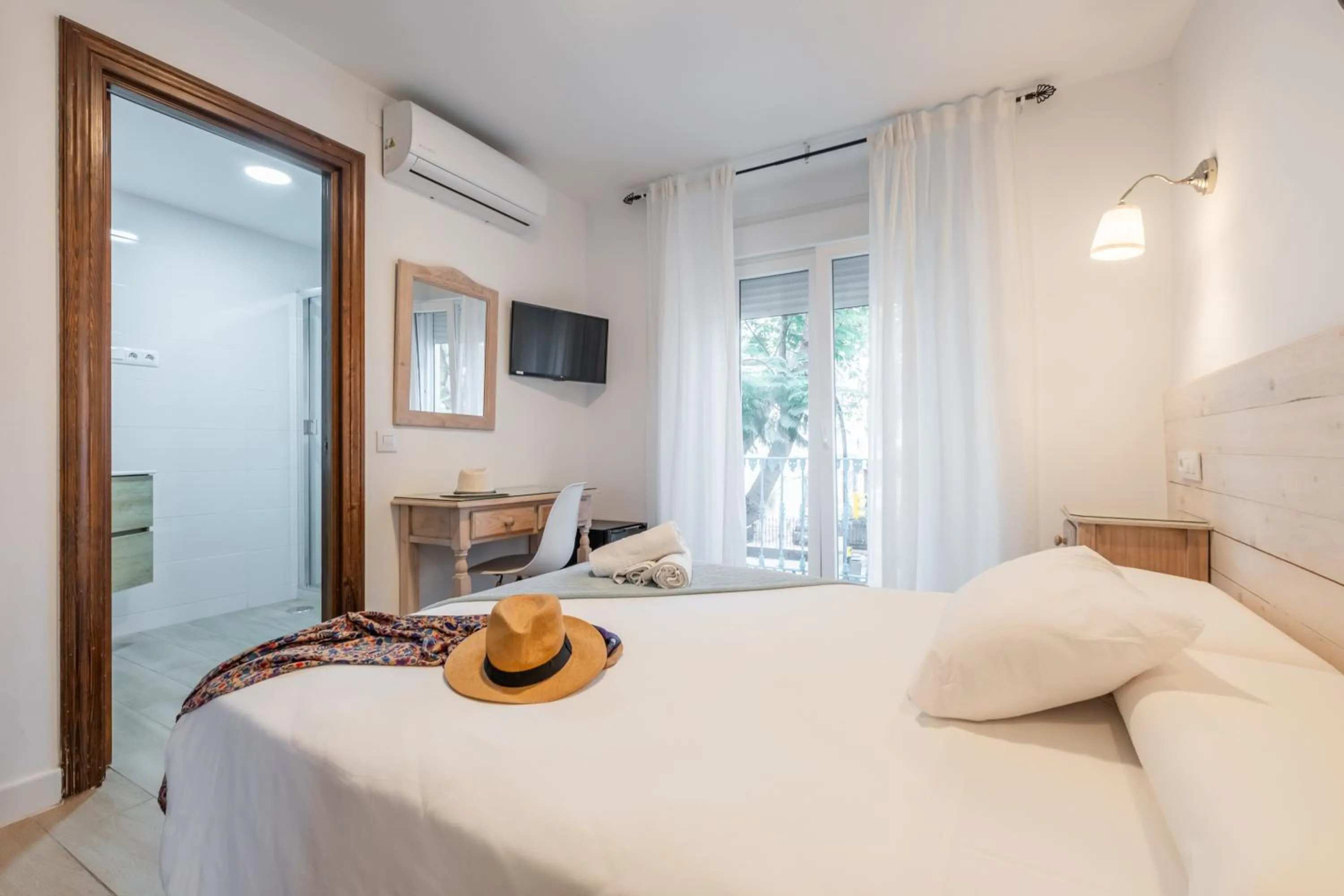 Bed in El Nogal Home