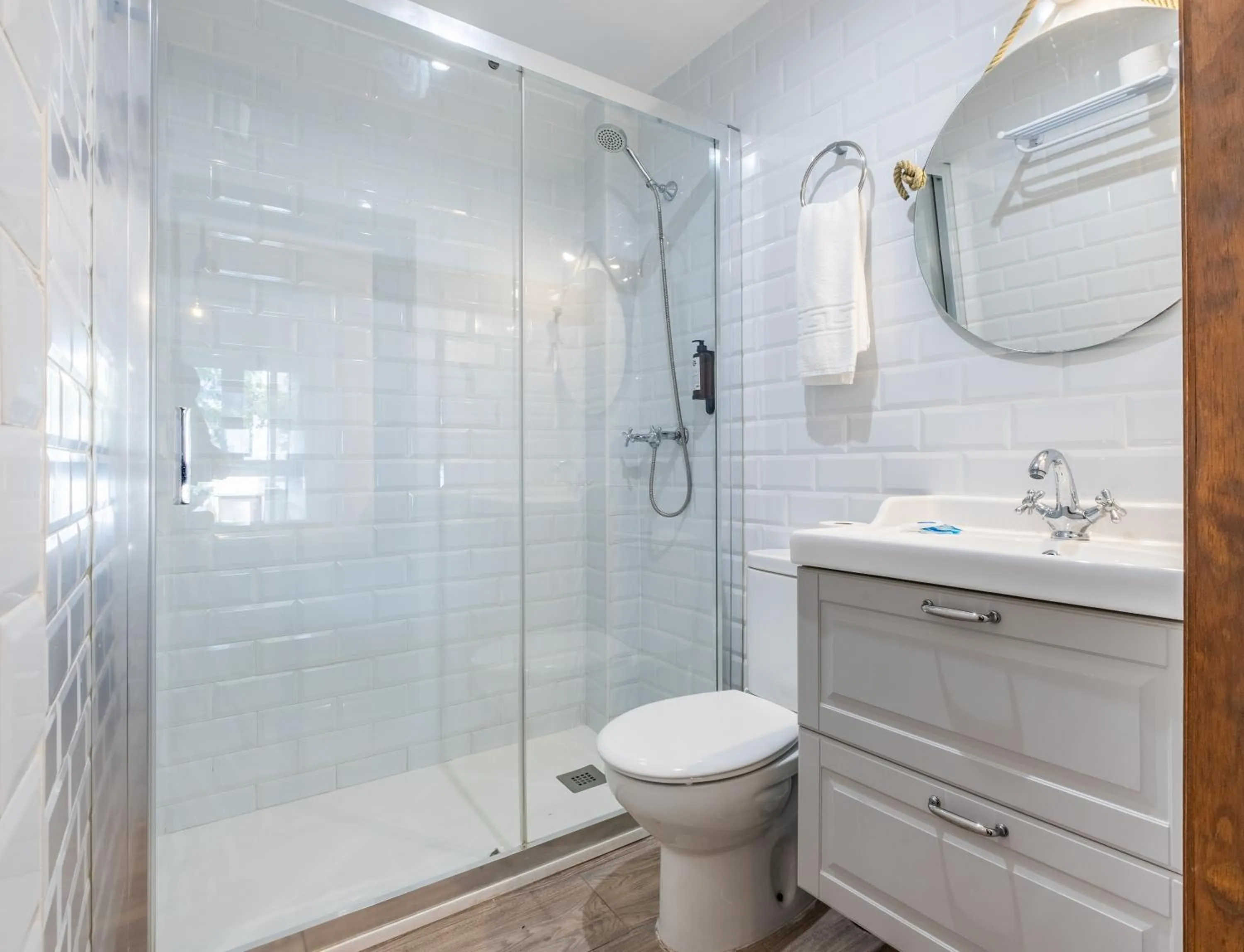 Shower in El Nogal Home