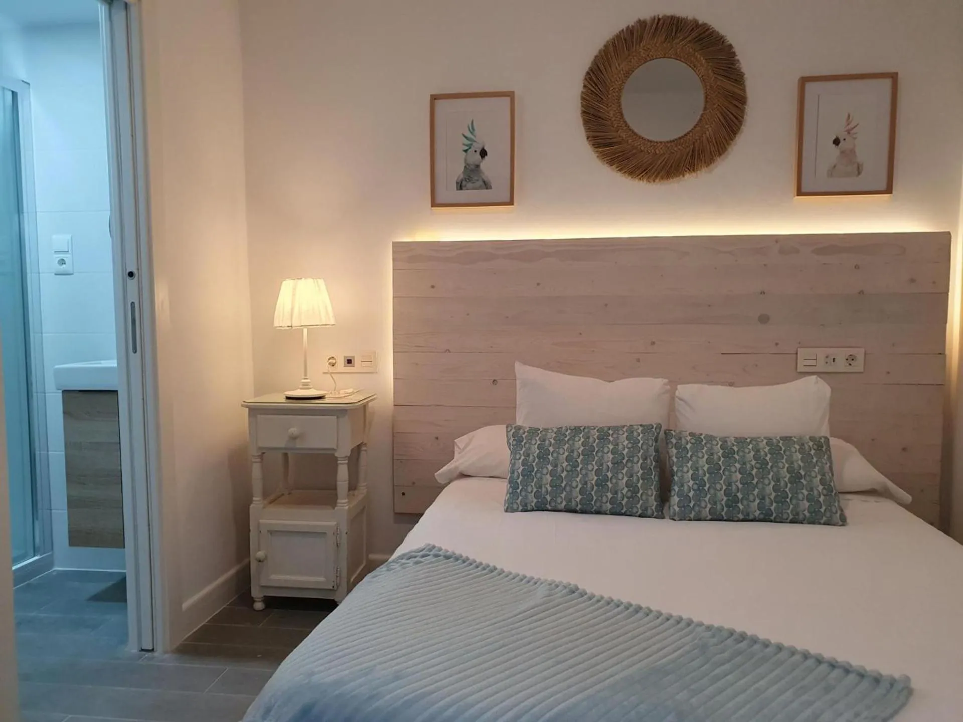 Photo of the whole room, Bed in El Nogal Home