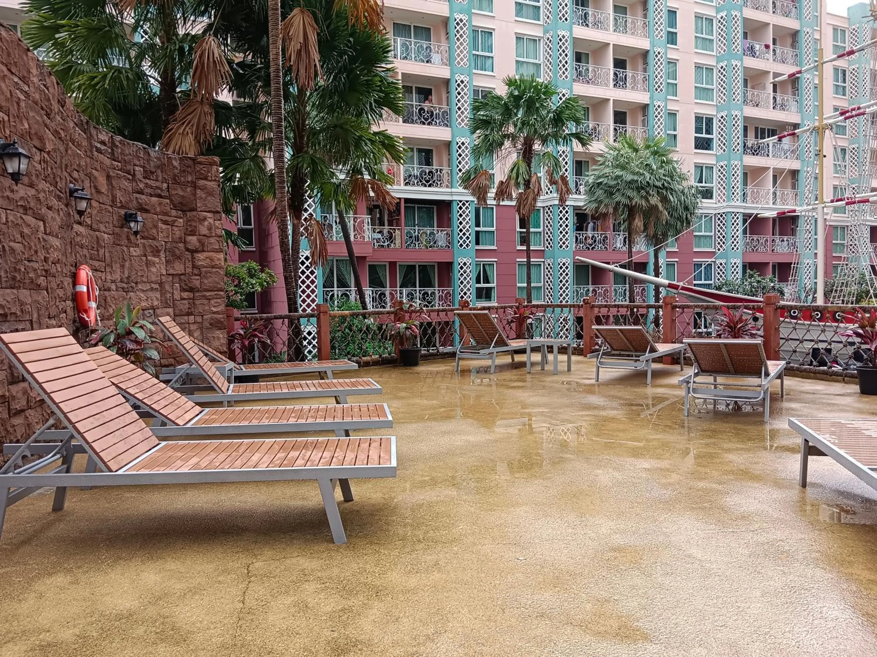 Property building in Grande Caribbean Condo Resort Pattaya