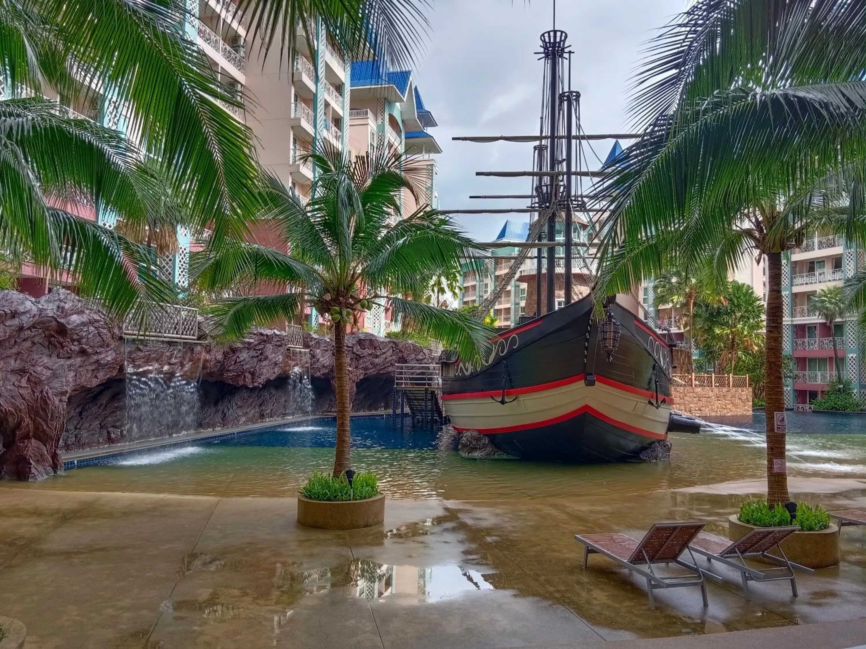 Property building in Grande Caribbean Condo Resort Pattaya