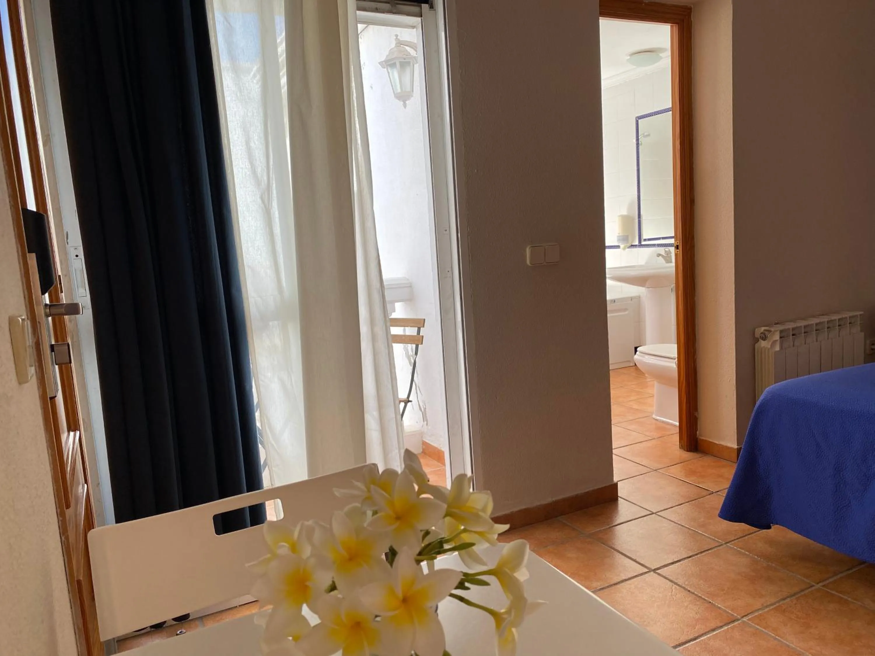 Bed in Hostal Moscatel