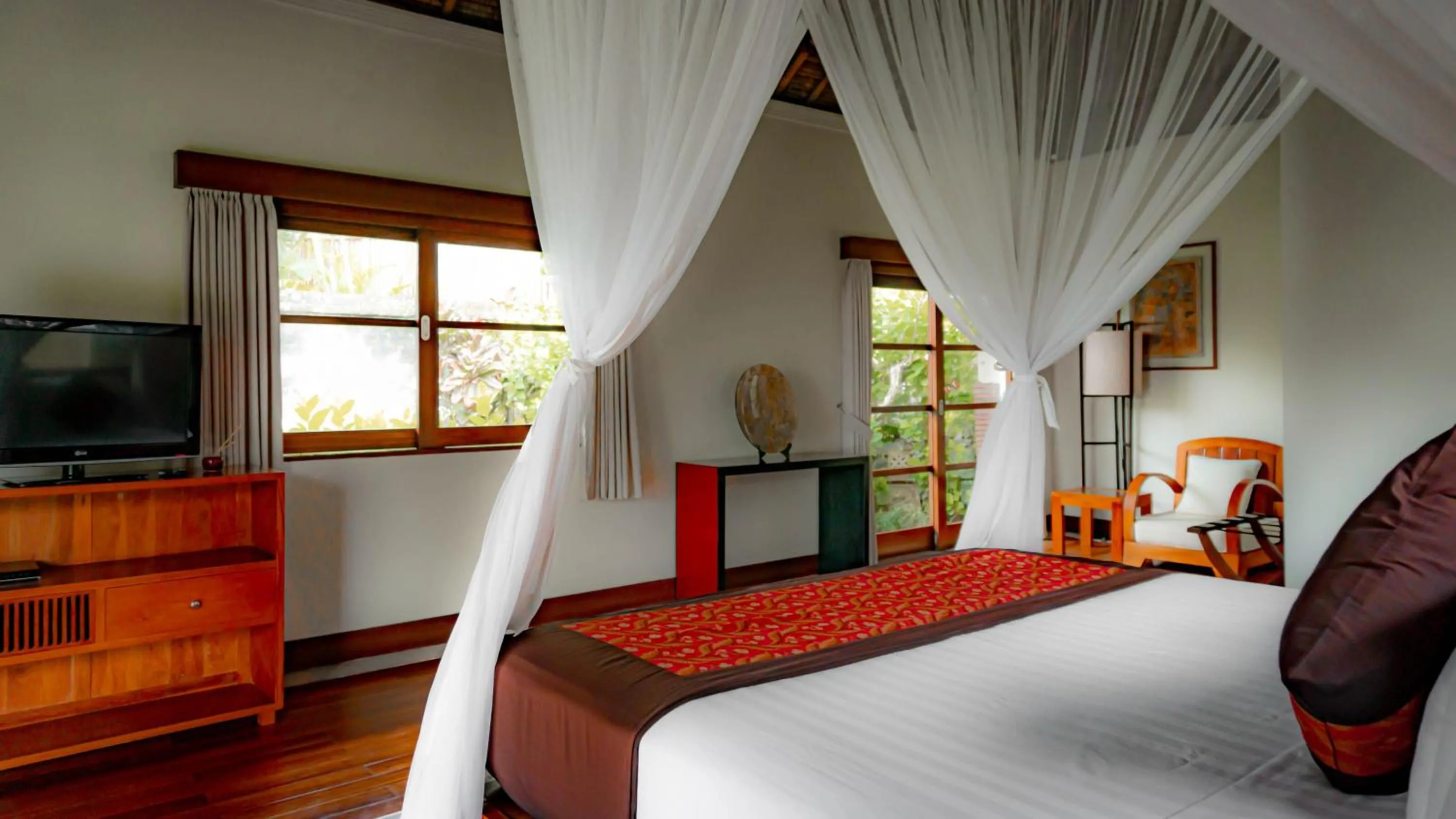 Bed in The Lotus Residence by Amerta Experience