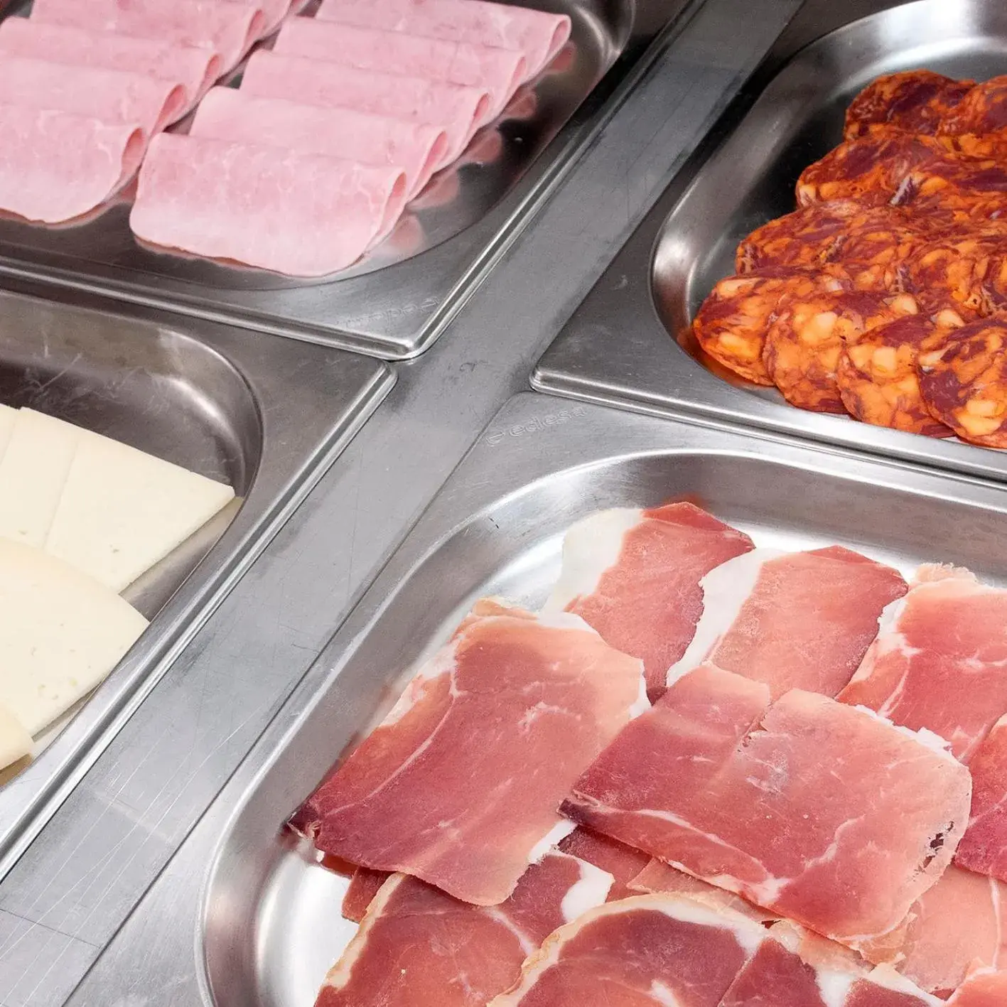 Breakfast in Hotel Los Olivos Breakfast in Hotel Los Olivos