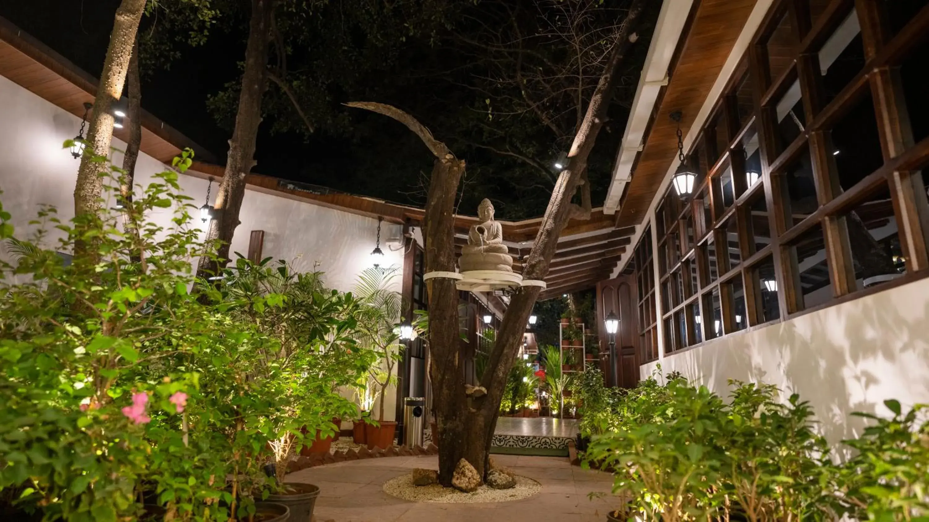 Property building in Prive by Whiteflower Property building in Prive by Whiteflower